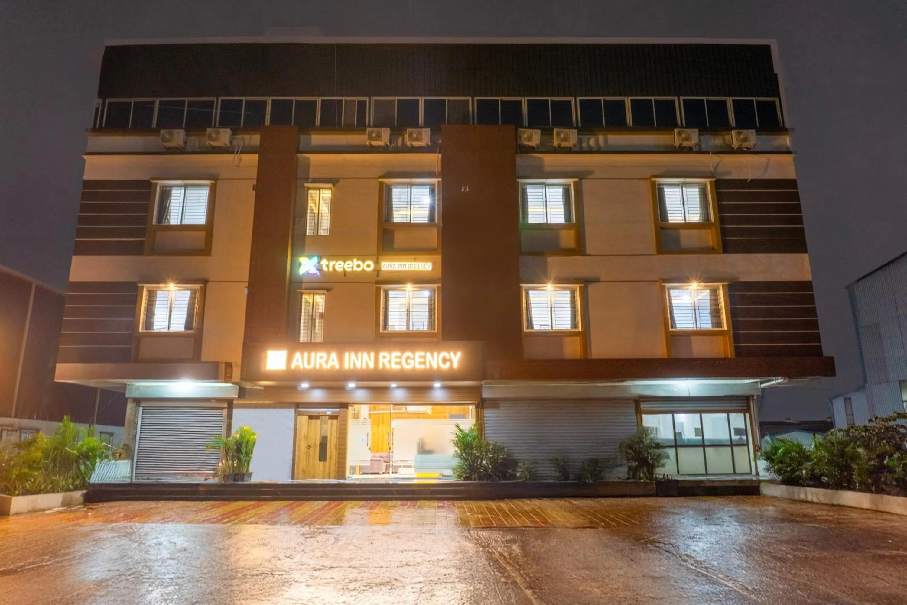 Property building in Treebo Aura Inn Regency