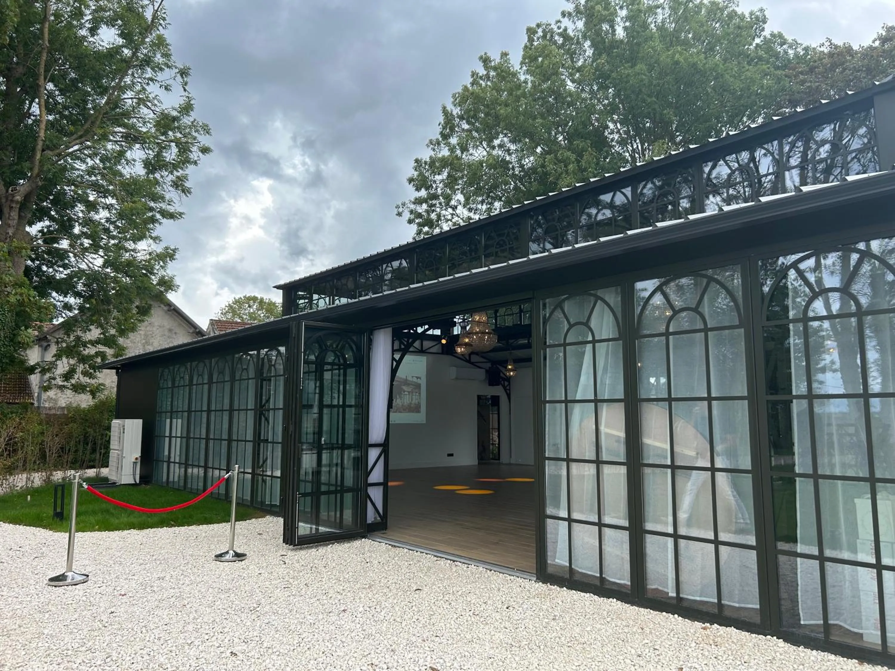 Meeting/conference room in Villa Edmond Hôtel & Spa - Maison Blanche Bièvres