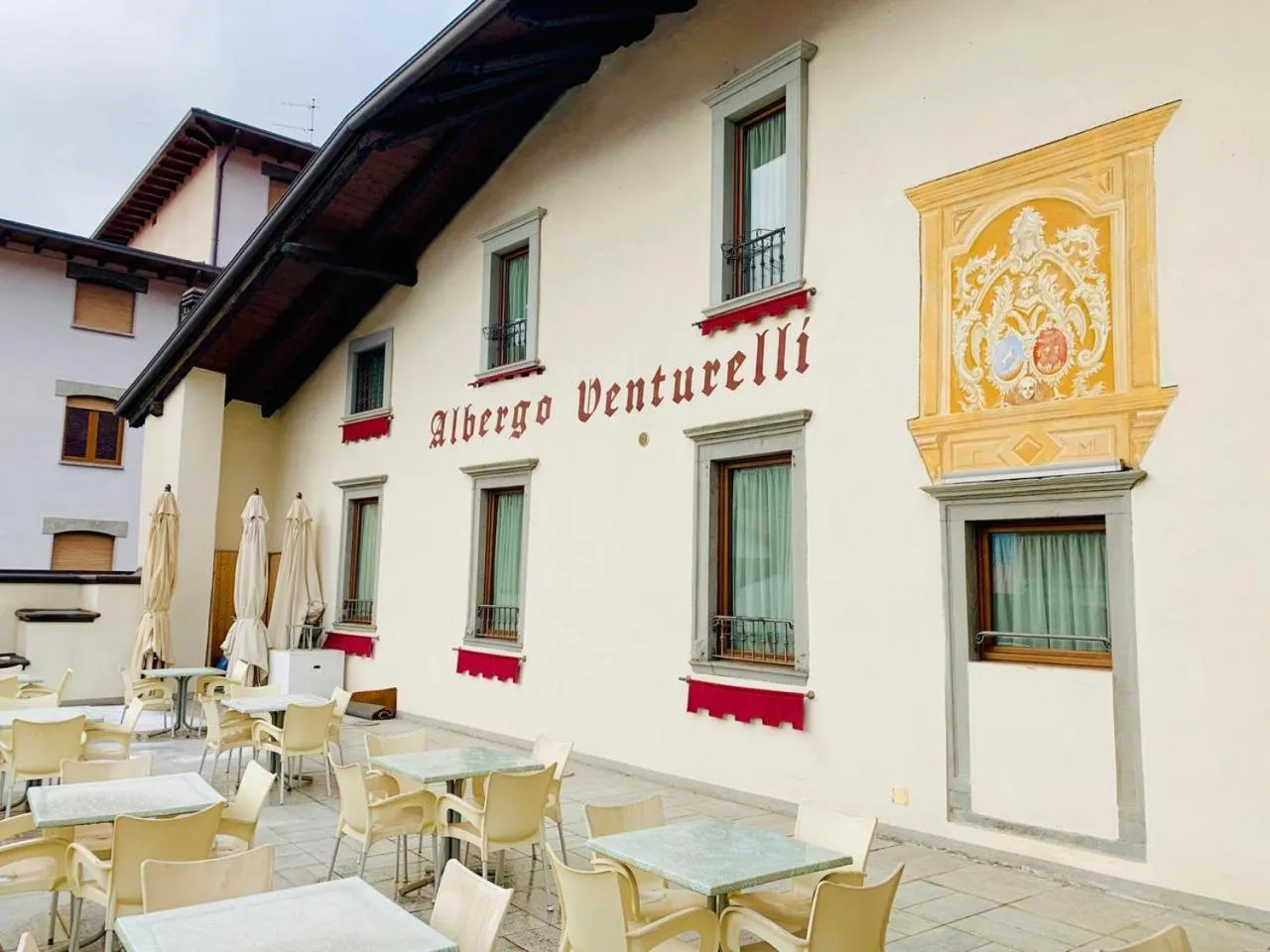 Property building in Albergo Venturelli