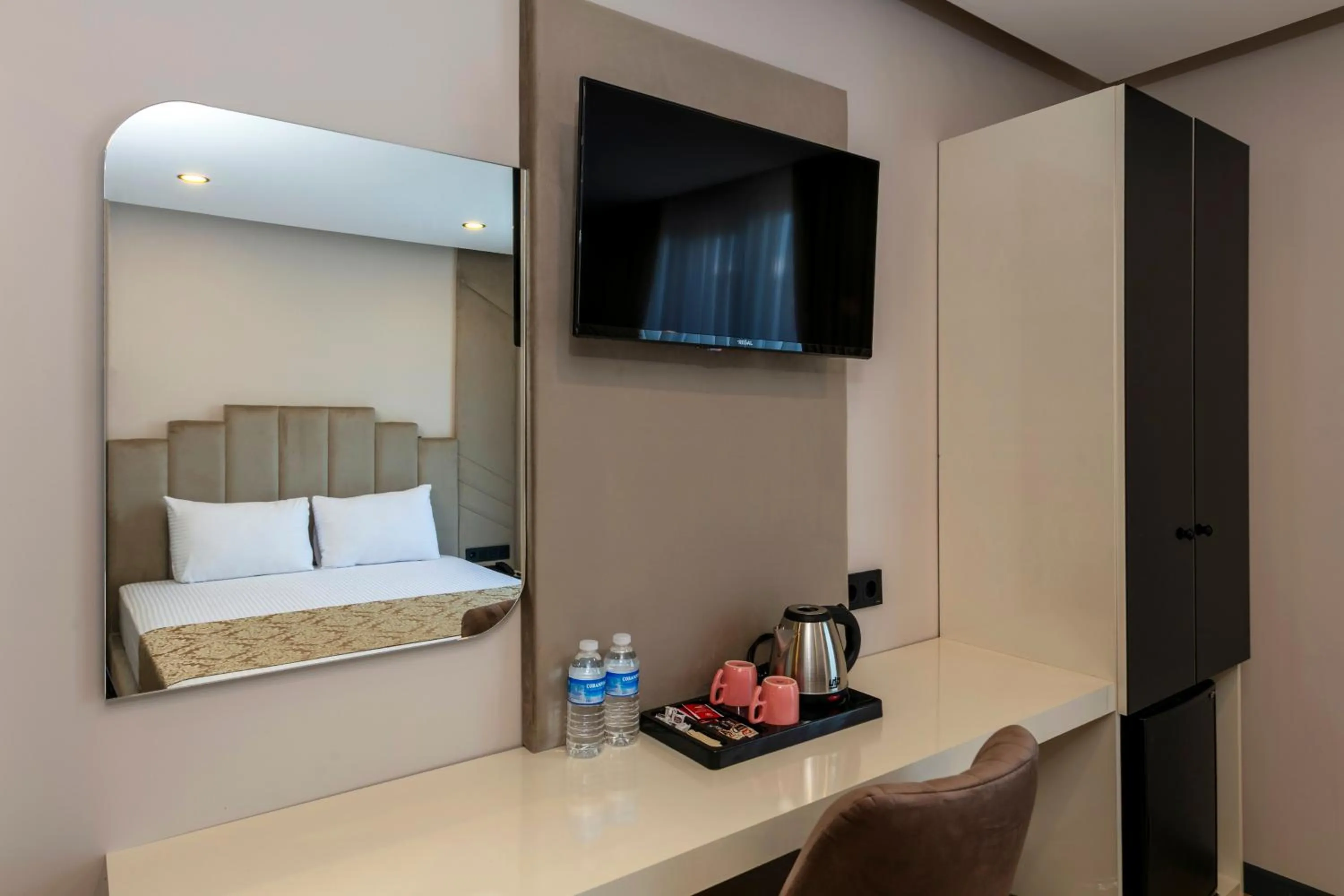 Photo of the whole room, Bed in HillTown Airport Hotel & Restaurant