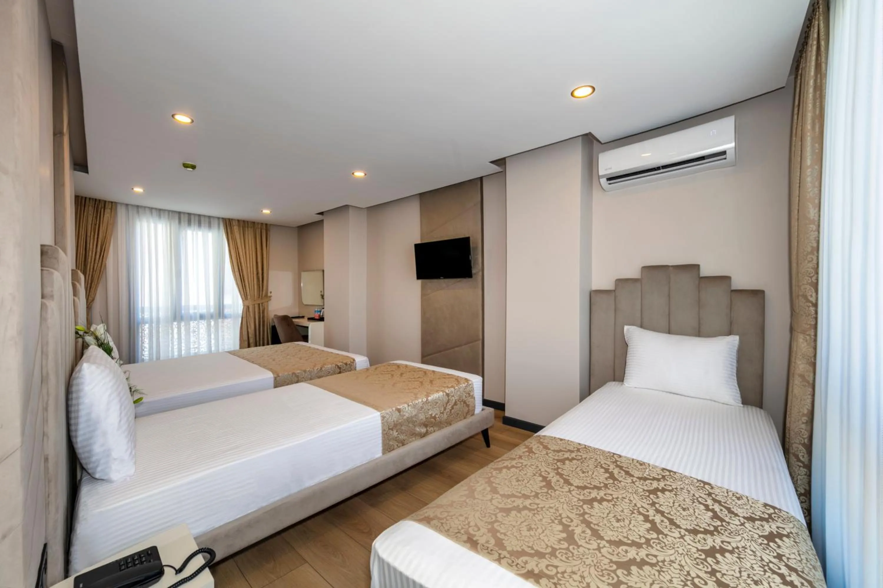 Photo of the whole room, Bed in HillTown Airport Hotel & Restaurant