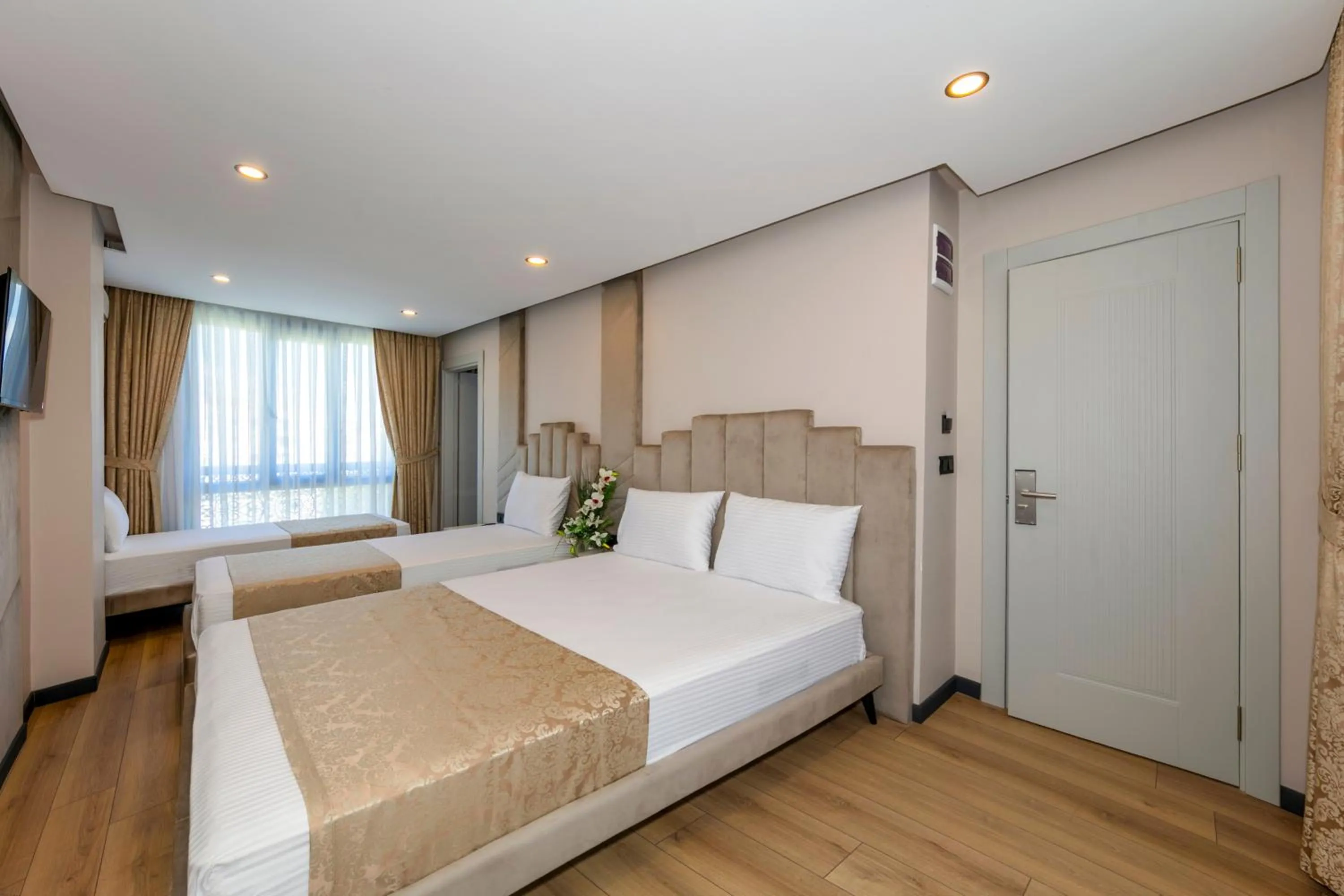 Photo of the whole room, Bed in HillTown Airport Hotel & Restaurant