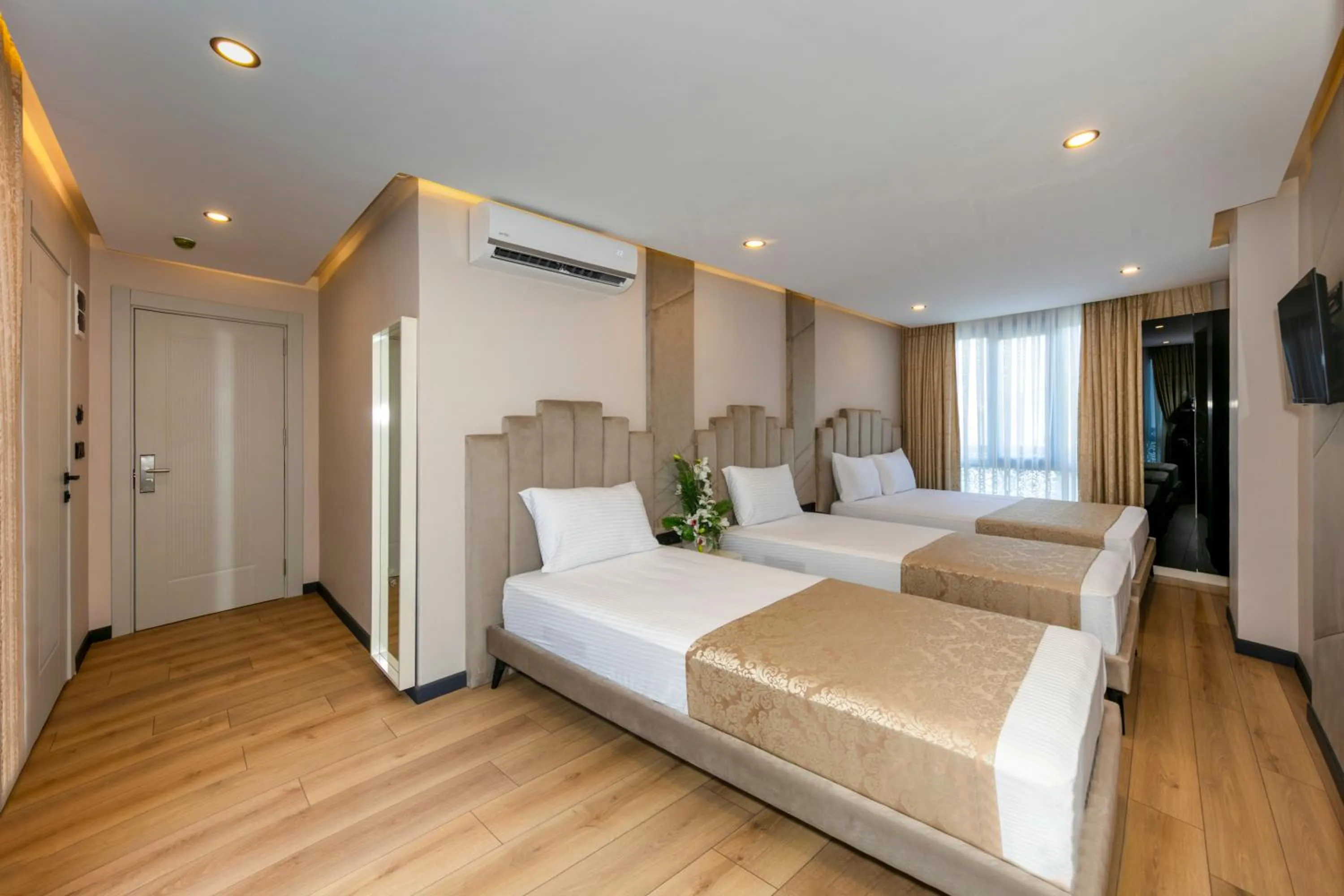 Photo of the whole room, Bed in HillTown Airport Hotel & Restaurant