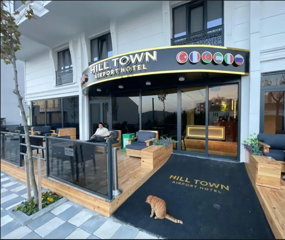 Property building in HillTown Airport Hotel & Restaurant