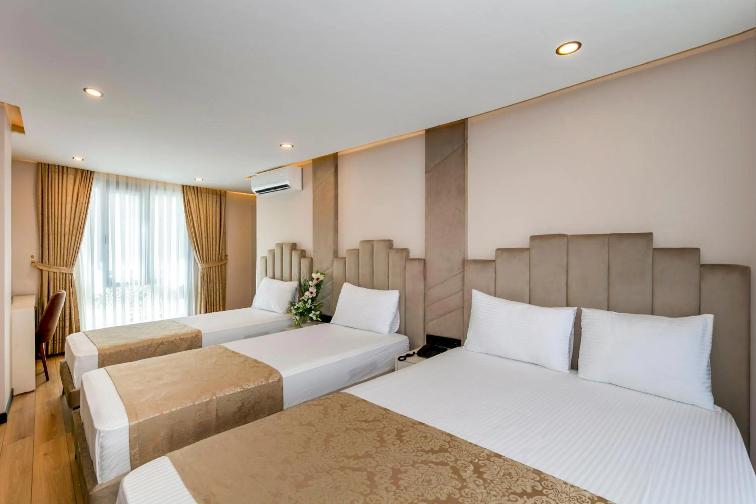 Photo of the whole room, Bed in HillTown Airport Hotel & Restaurant