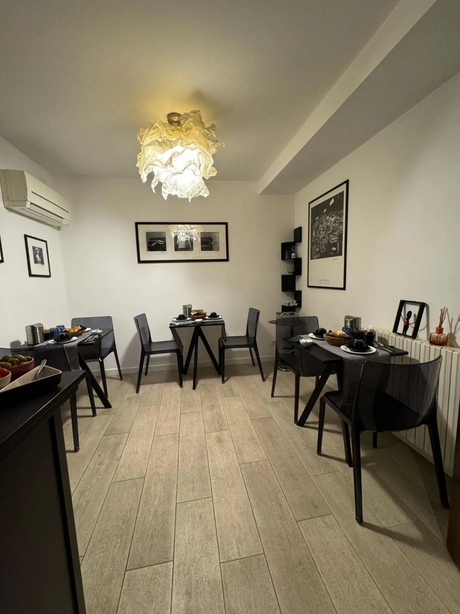 Dining area in B&B Fortuny