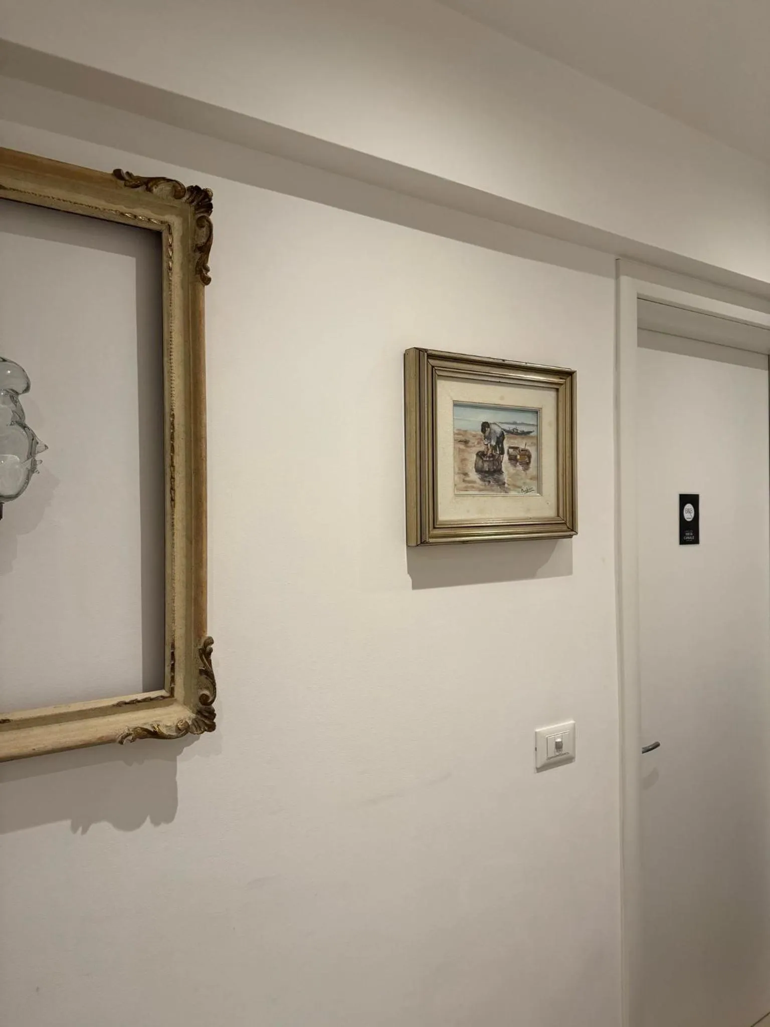 Decorative detail in B&B Fortuny