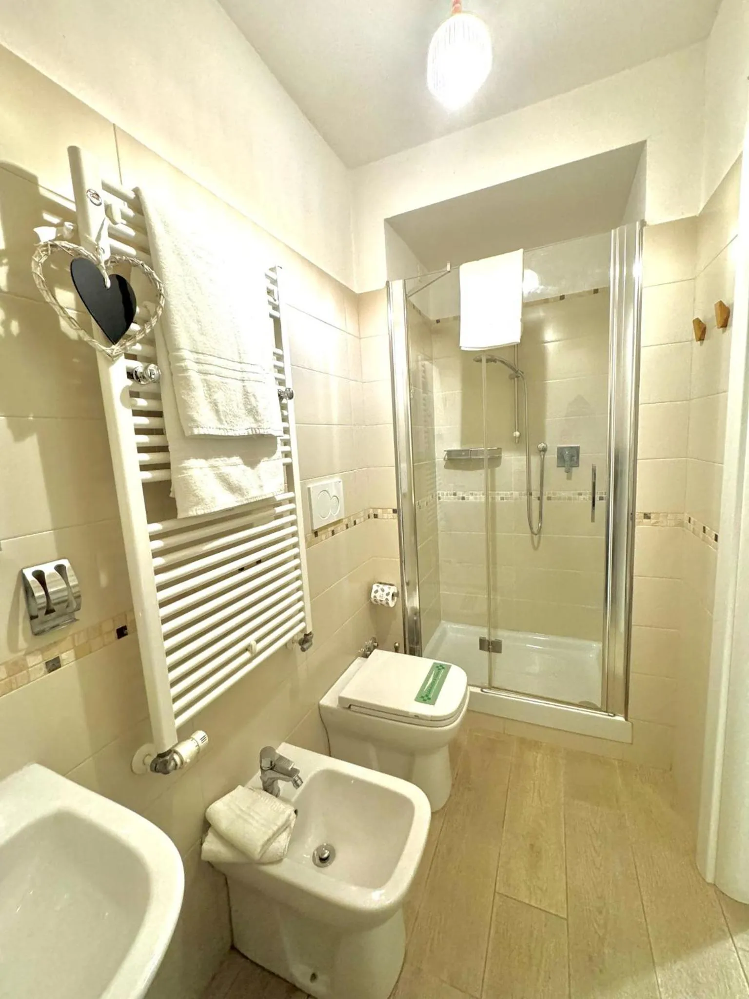 Shower in B&B Fortuny