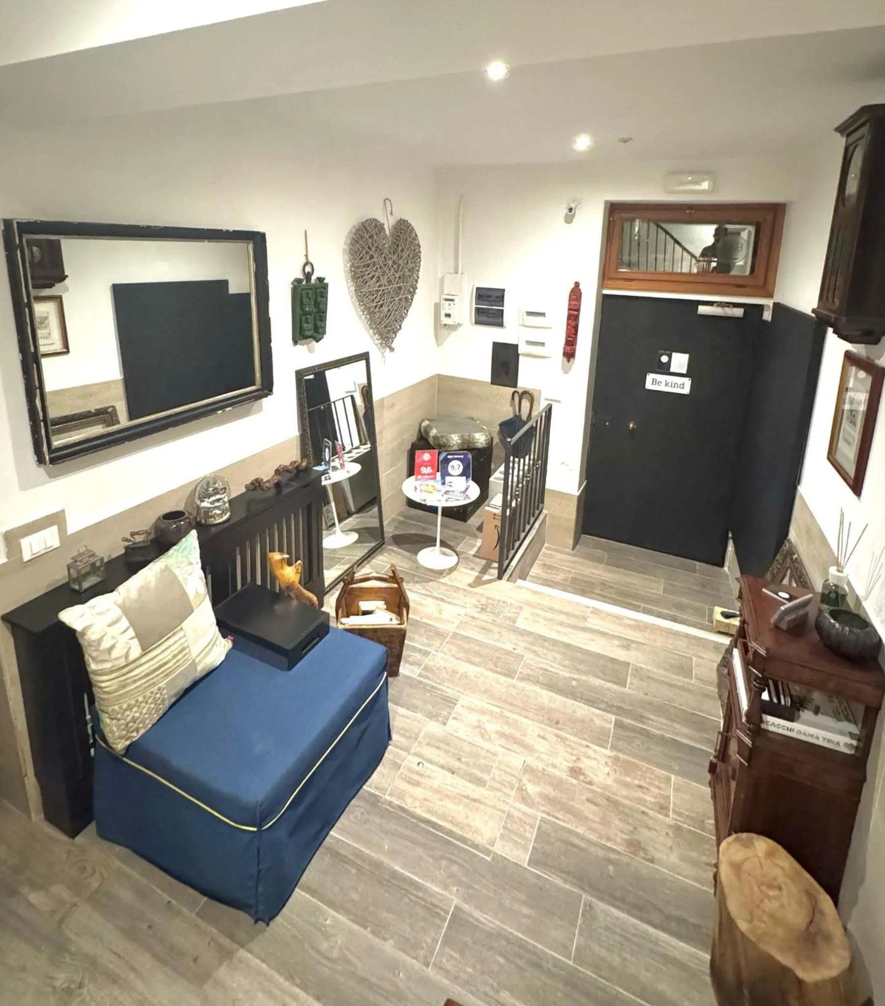 Library in B&B Fortuny