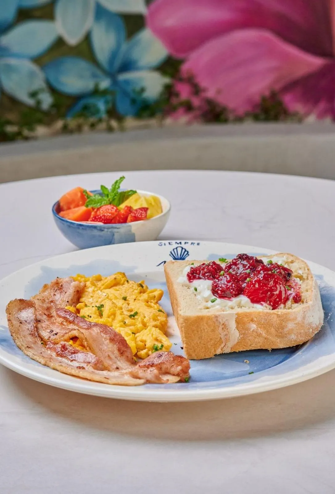 Breakfast in Hotel Tres Altares Sabaneta