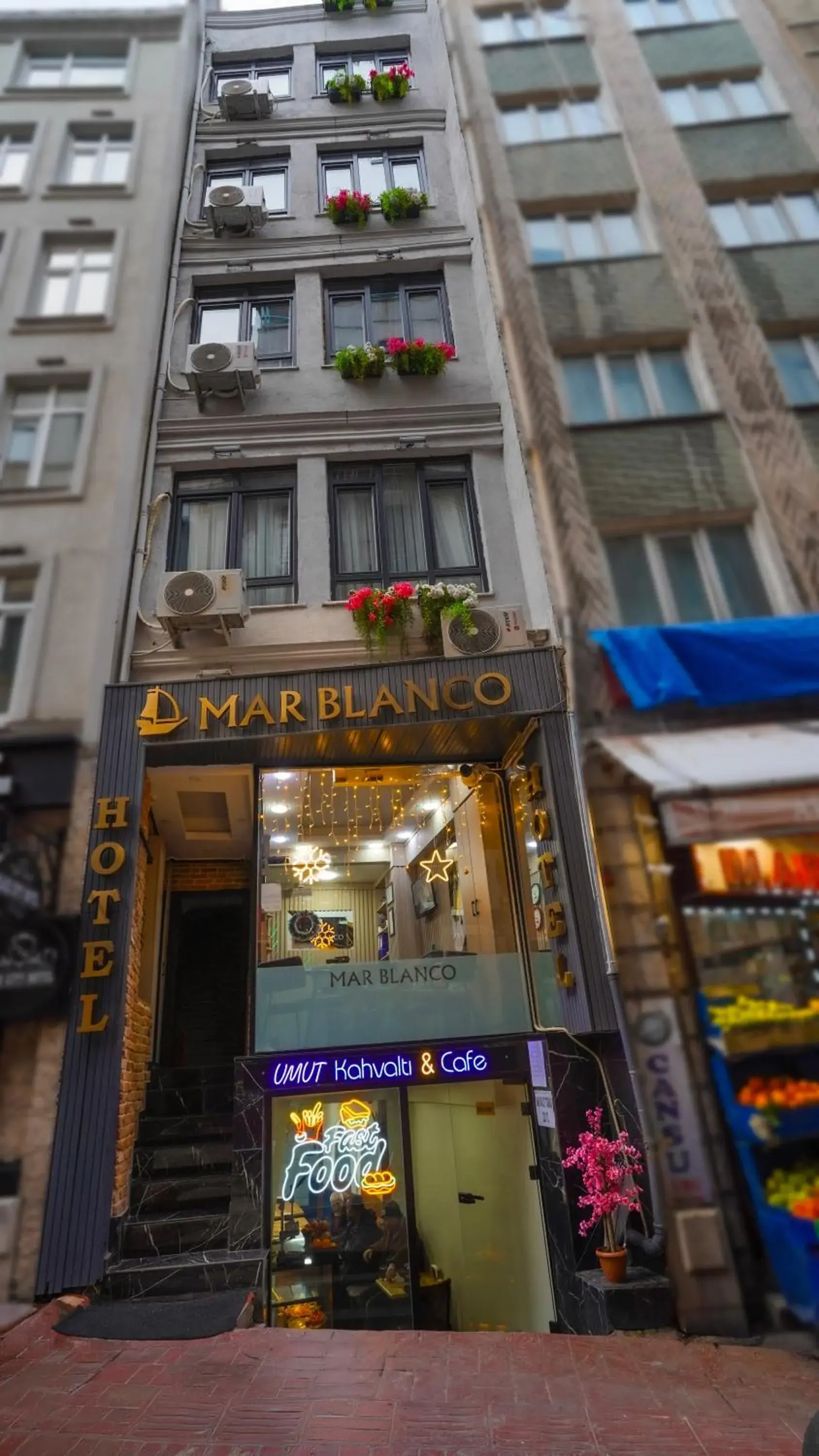 Property building in Mar Blanco Hotel Property building in Mar Blanco Hotel