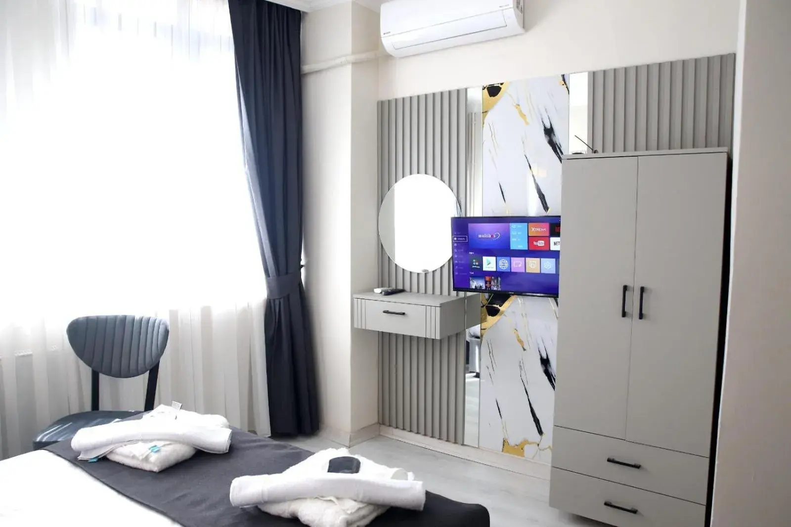 Bedroom, Bed in Mar Blanco Hotel Bedroom, Bed in Mar Blanco Hotel