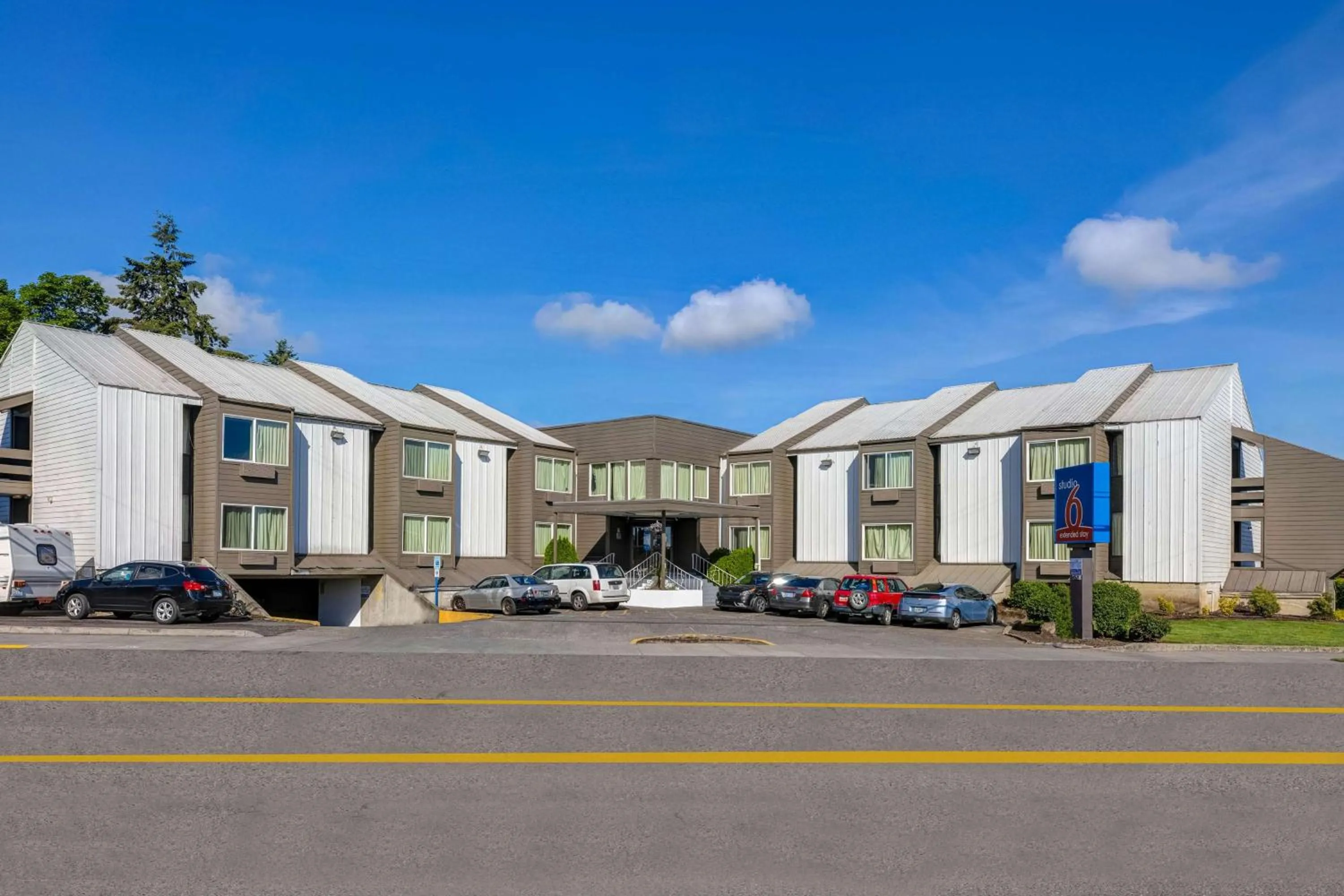 Property building in Studio 6-Portland, OR