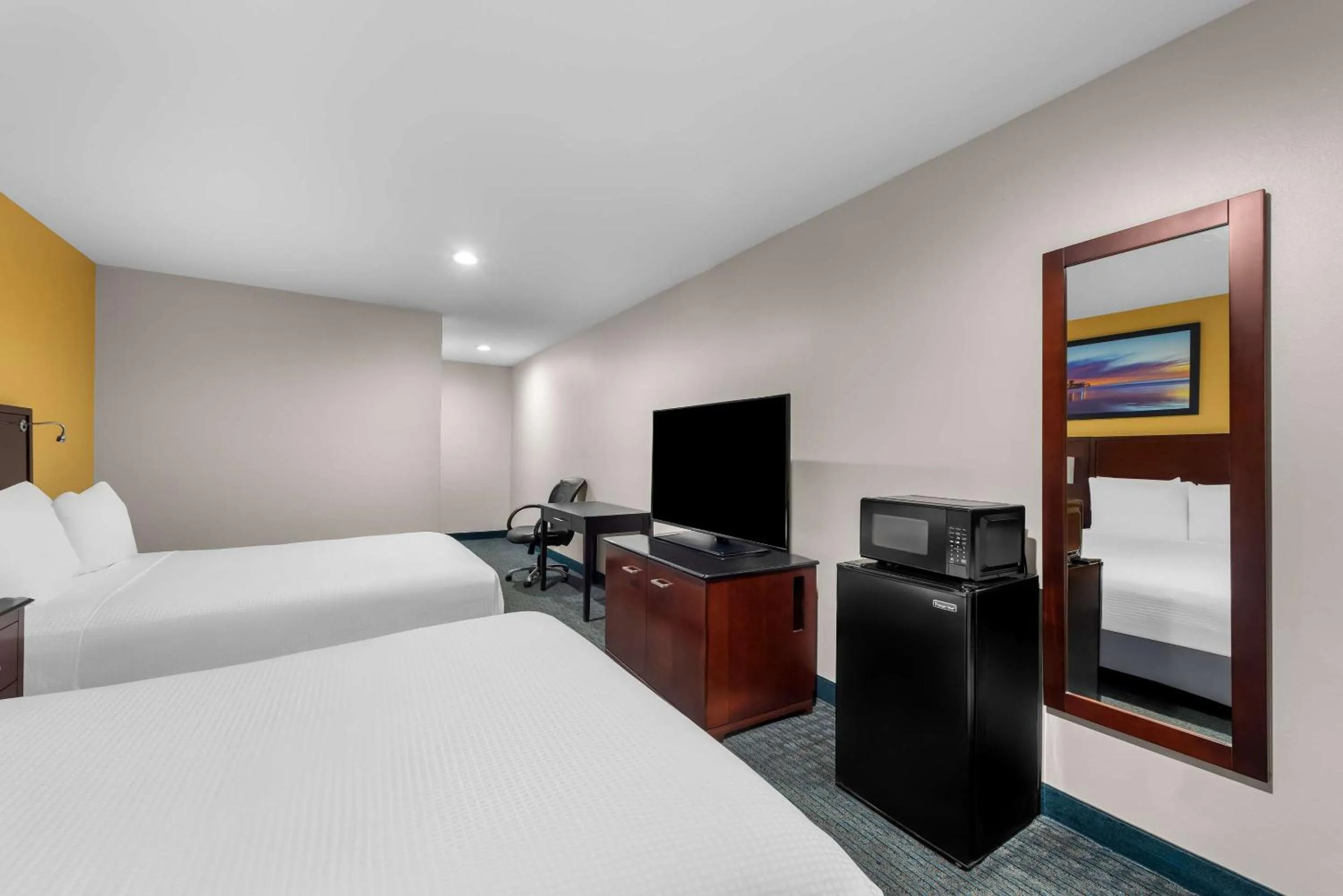 Bedroom, Bed in Quality Inn San Diego South - Chula Vista