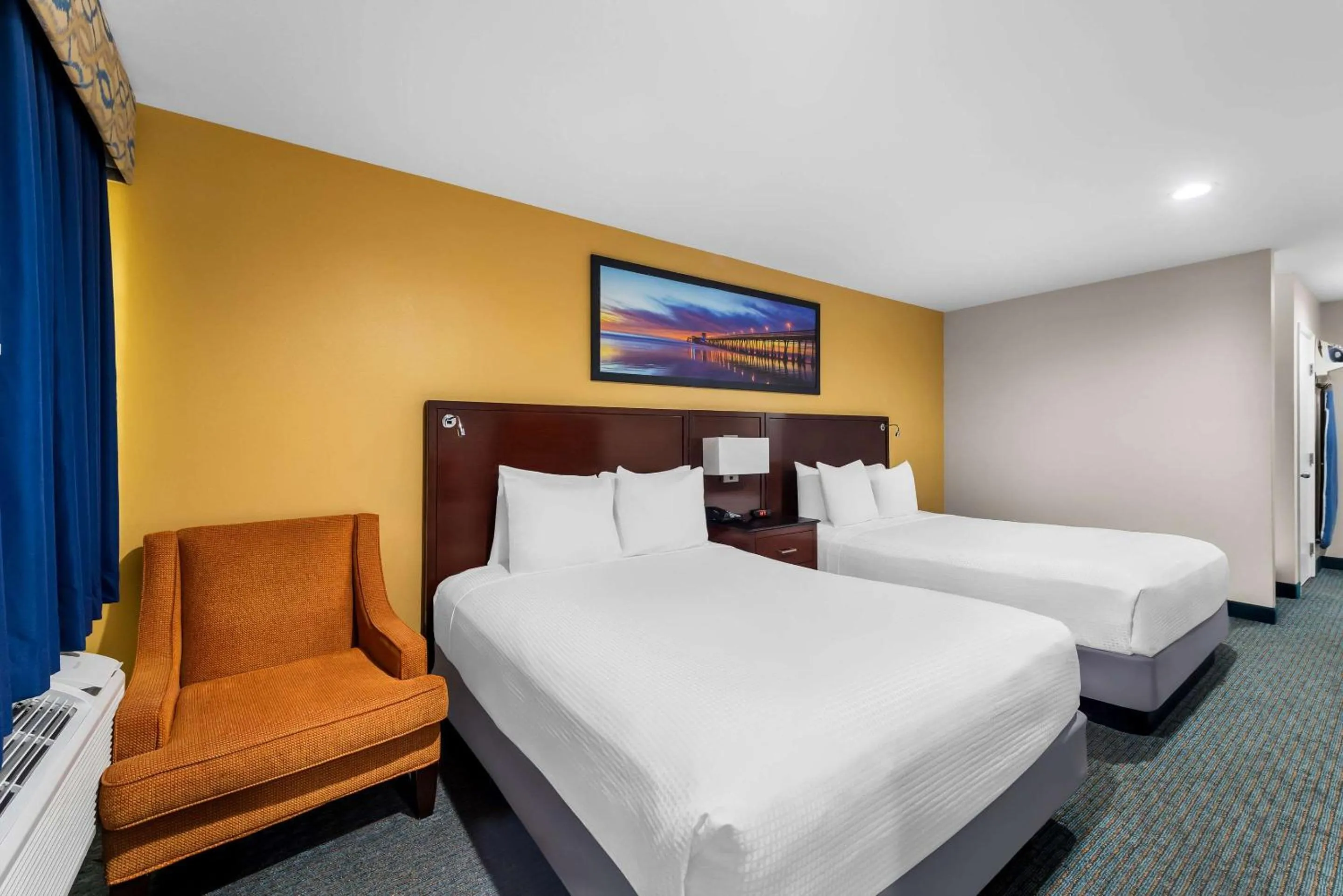 Bedroom, Bed in SureStay Plus Hotel by Best Western Chula Vista West