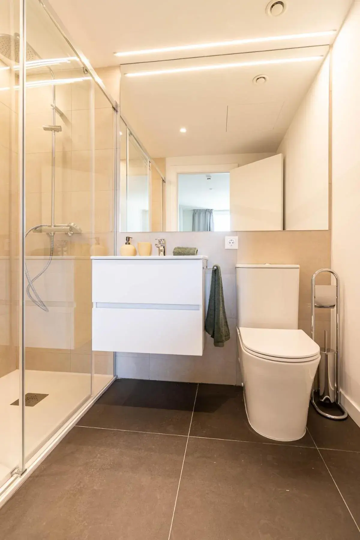 One-Bedroom Superior Apartment in Bext Valdebebas One-Bedroom Superior Apartment in Bext Valdebebas