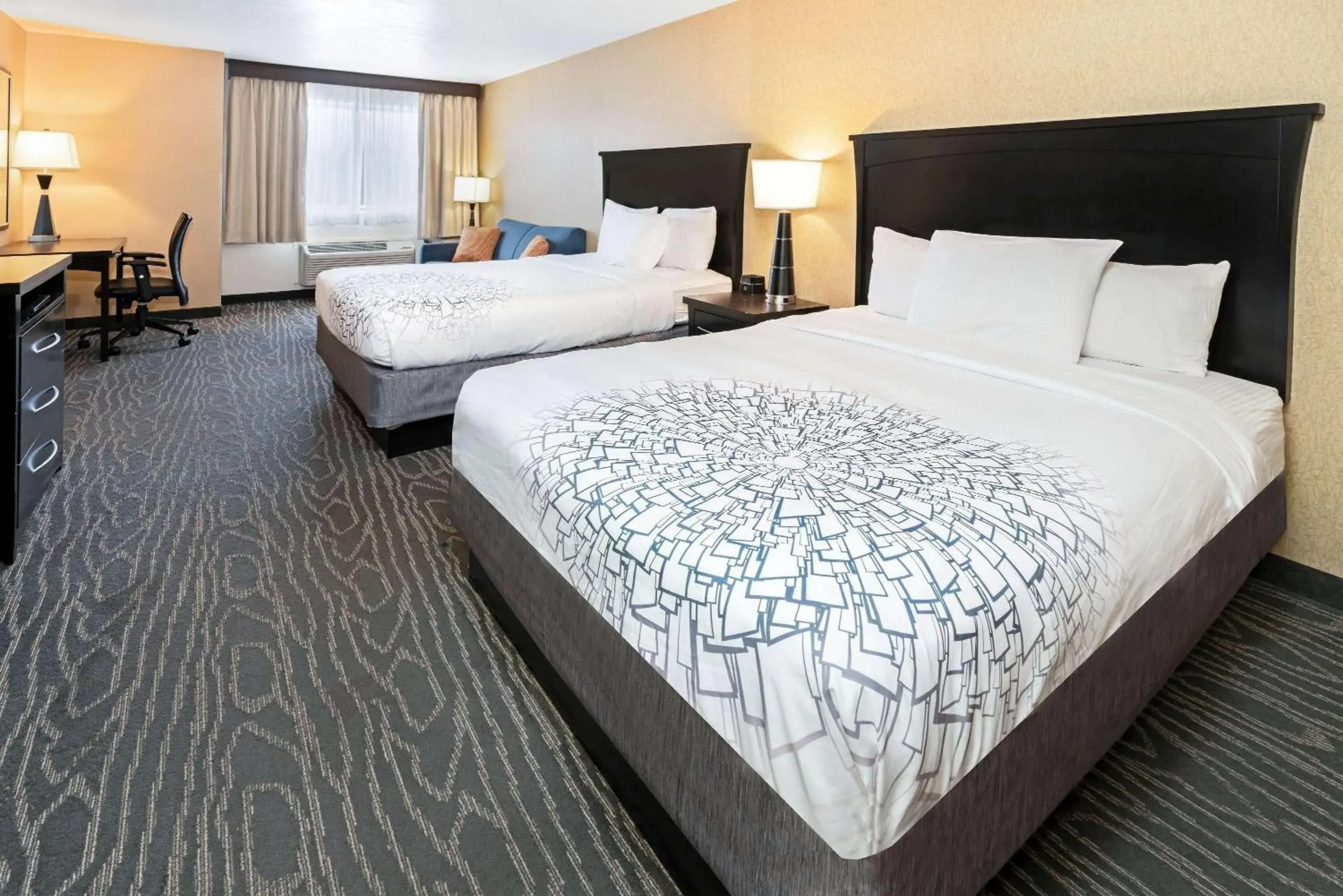 Deluxe Family Room - Non-Smoking in La Quinta by Wyndham Logan Deluxe Family Room - Non-Smoking in La Quinta by Wyndham Logan