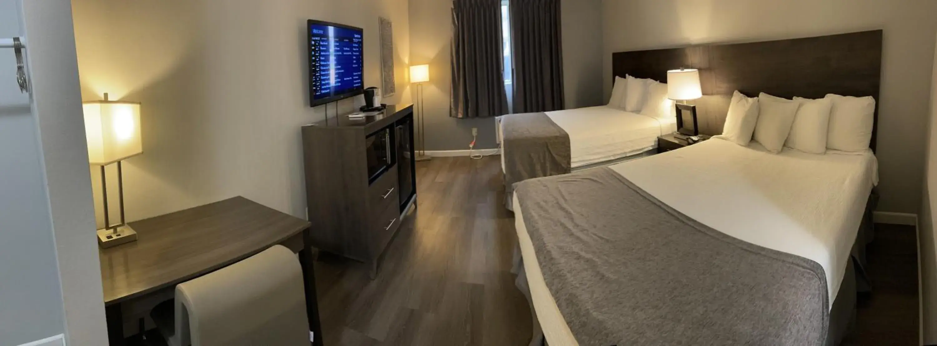 Photo of the whole room, Bed in Carolina Pine Inn near Southern Pines-Pinehurst Photo of the whole room, Bed in Carolina Pine Inn near Southern Pines-Pinehurst