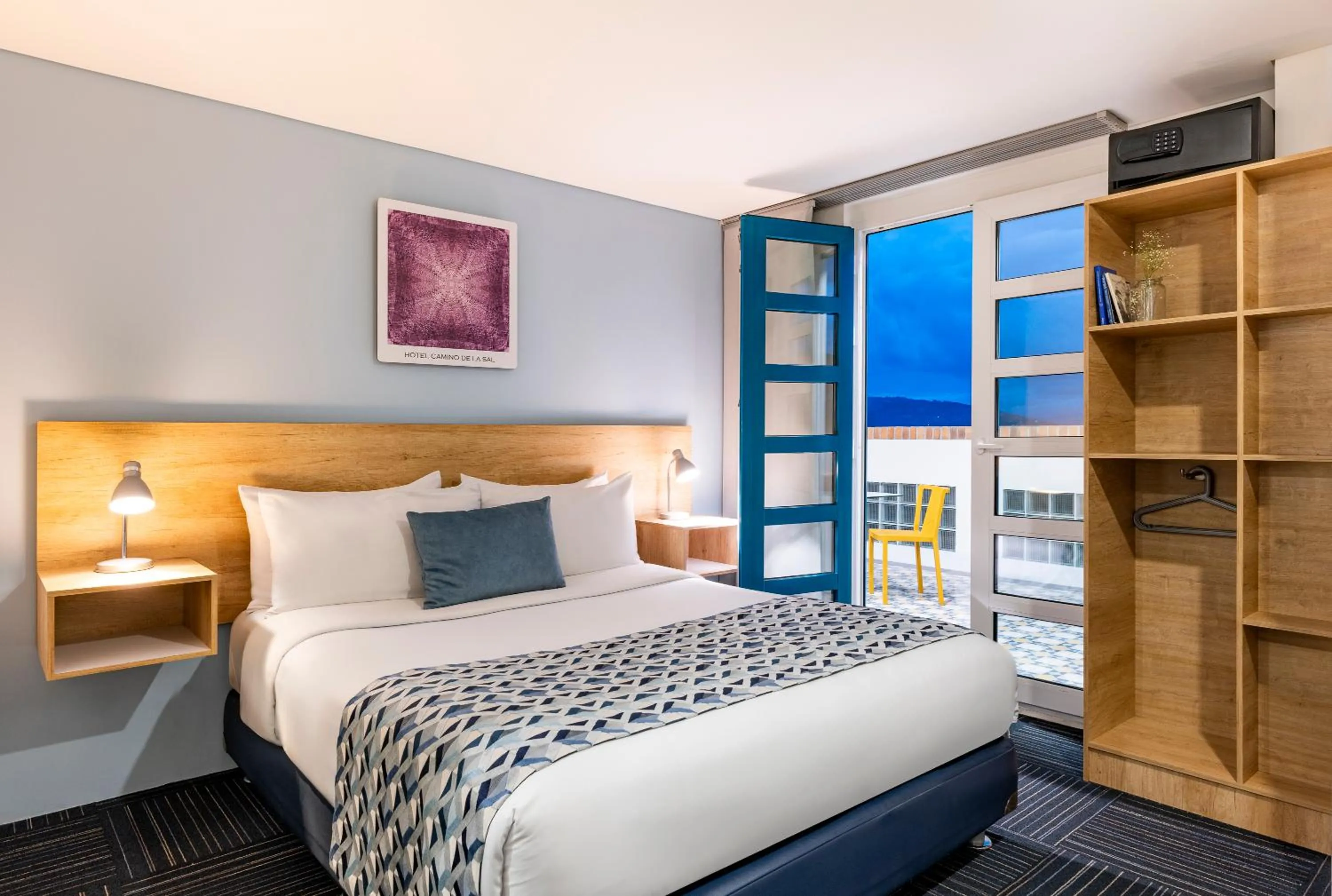 Bed in Hotel Camino de la Sal