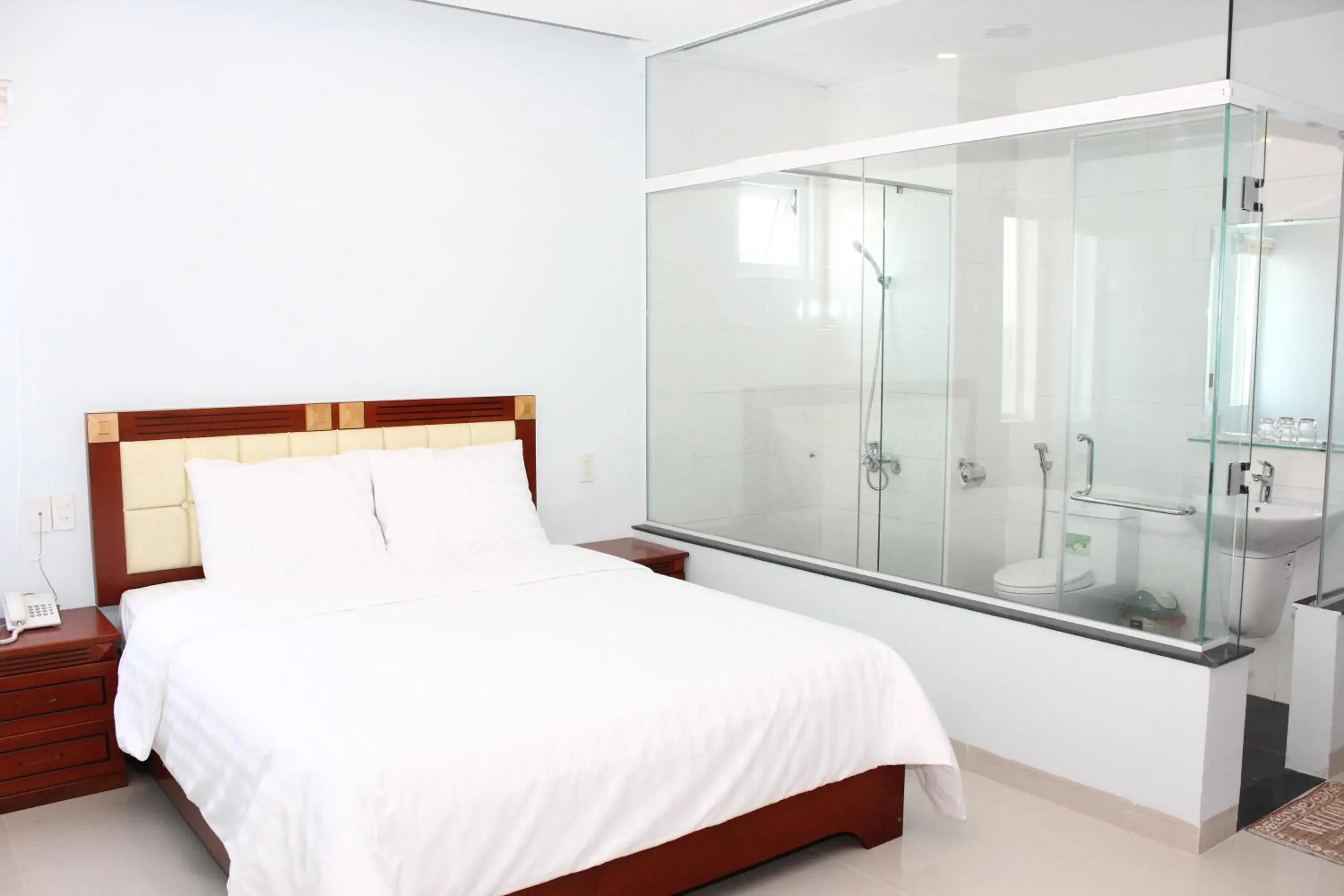 Deluxe Double Room in Hoang Ngoc Hotel Deluxe Double Room in Hoang Ngoc Hotel