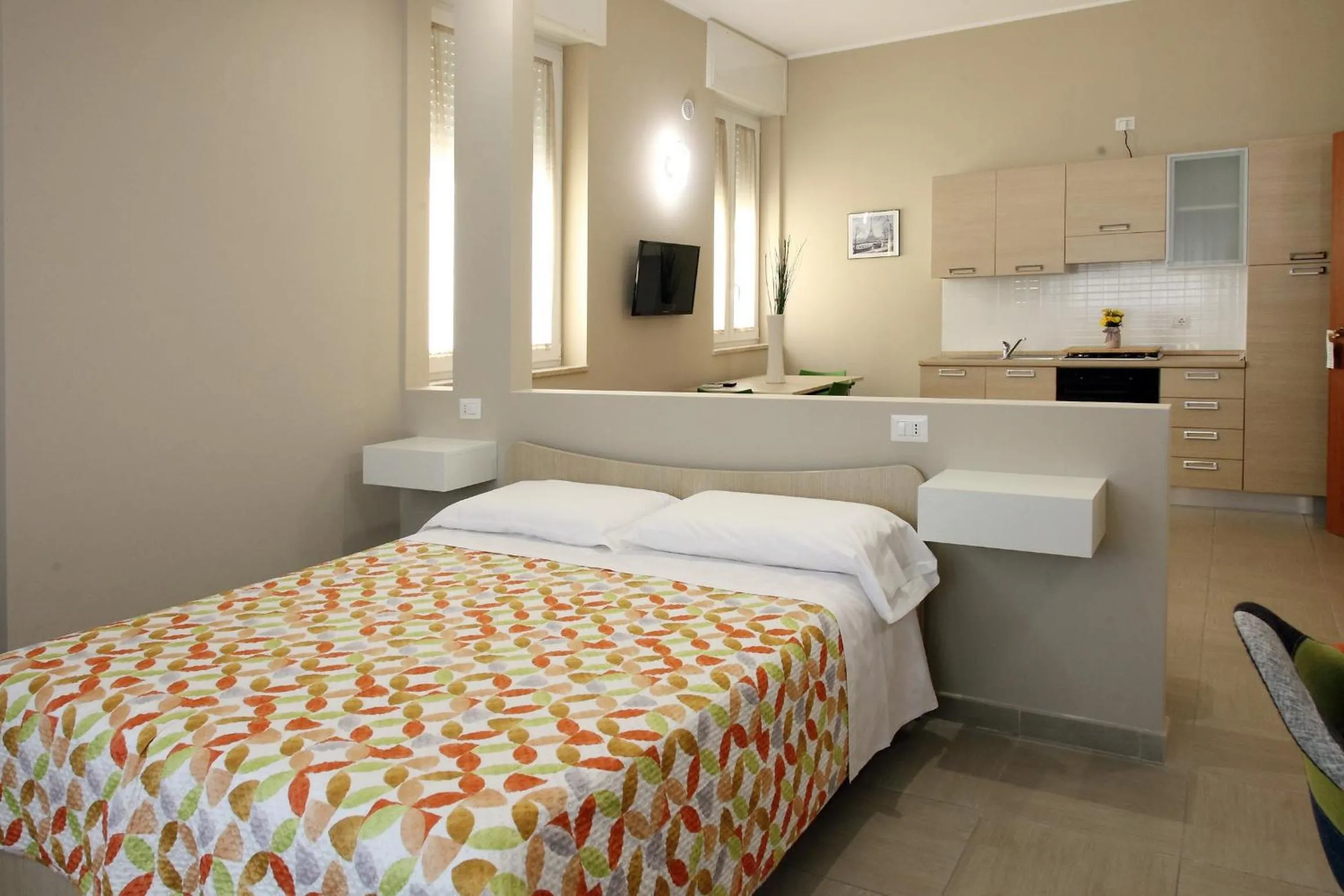 Bed in Green Wave
