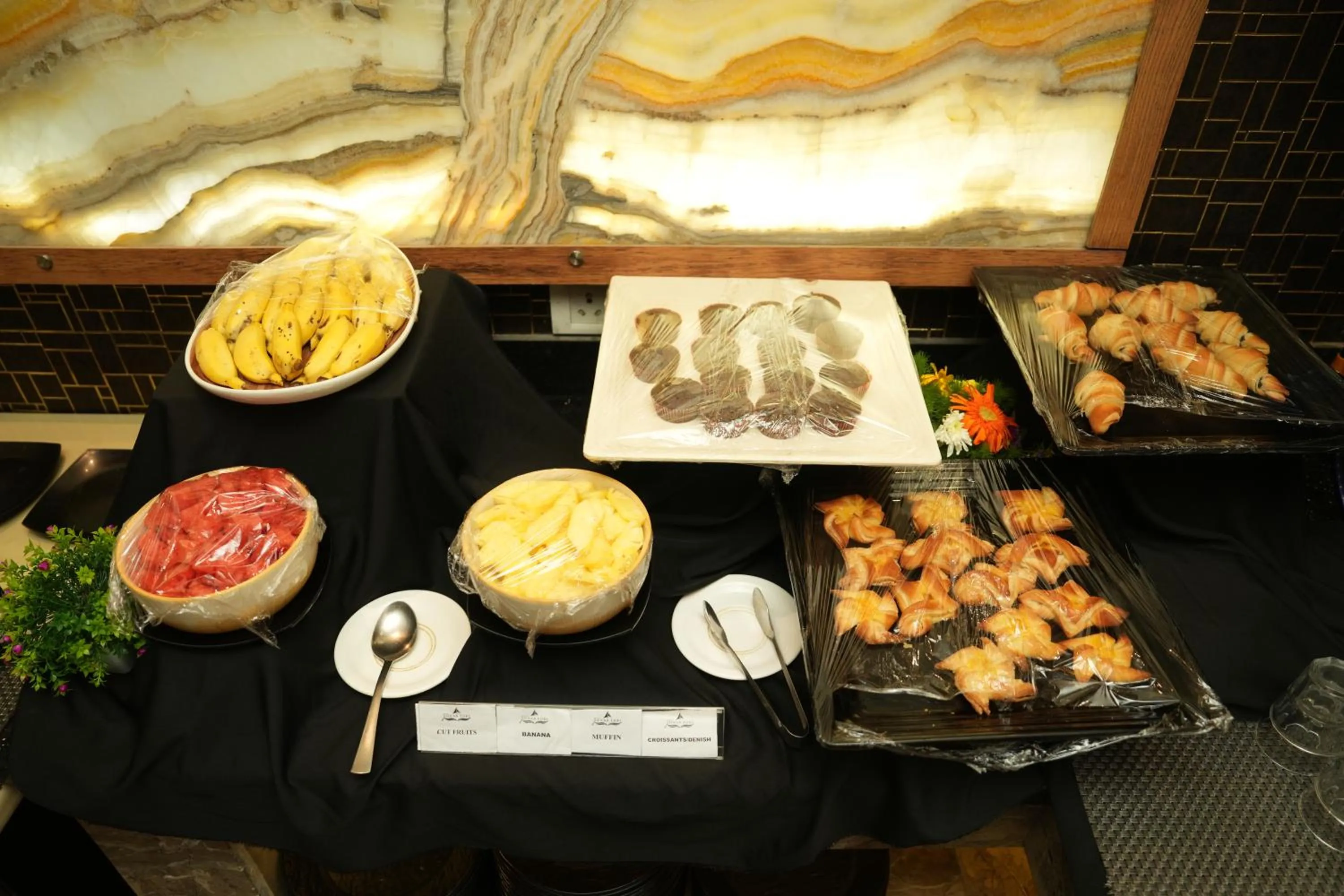 Breakfast in Hotel Sonar Tori