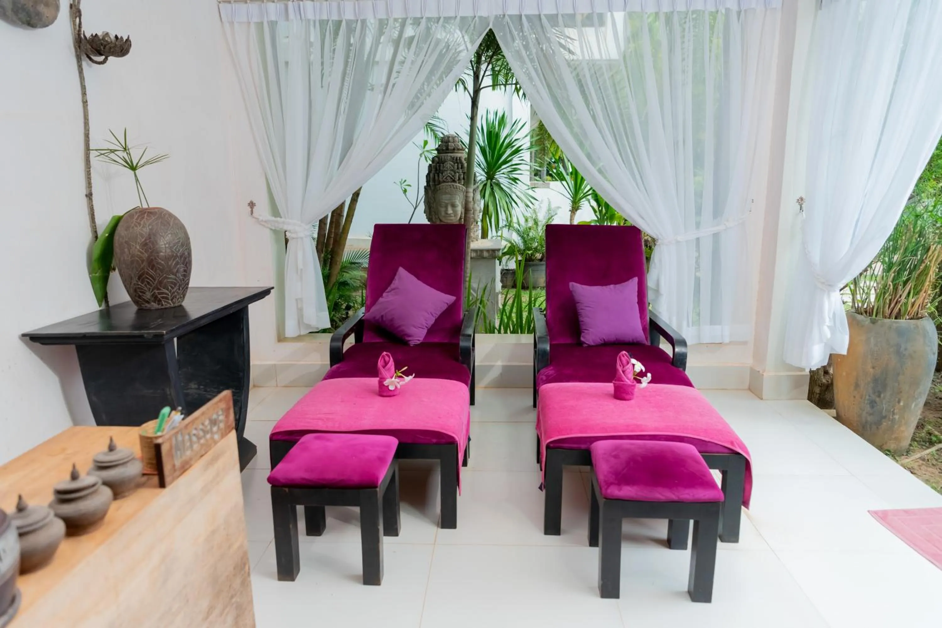 Massage in New Riverside Hotel