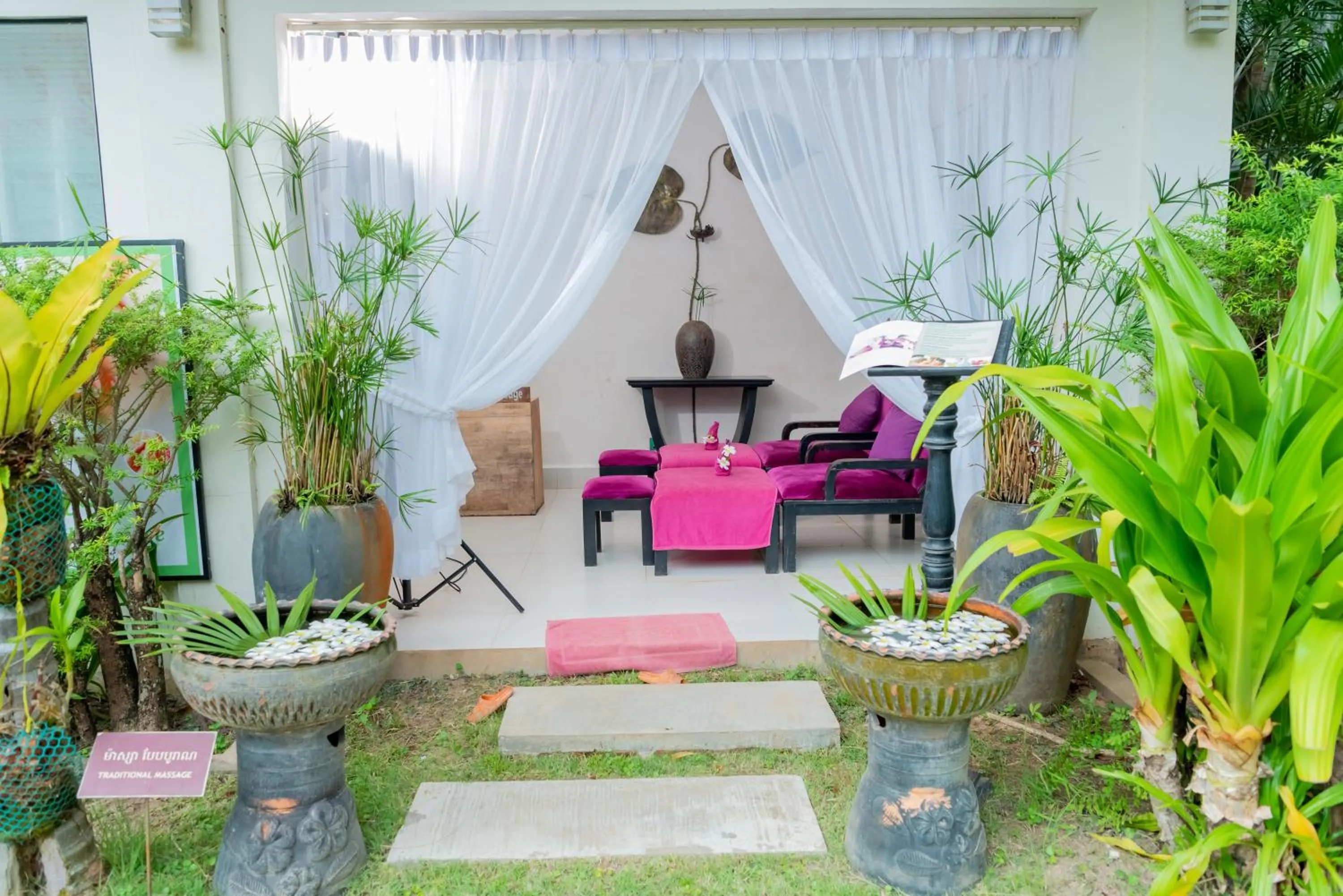 Massage in New Riverside Hotel