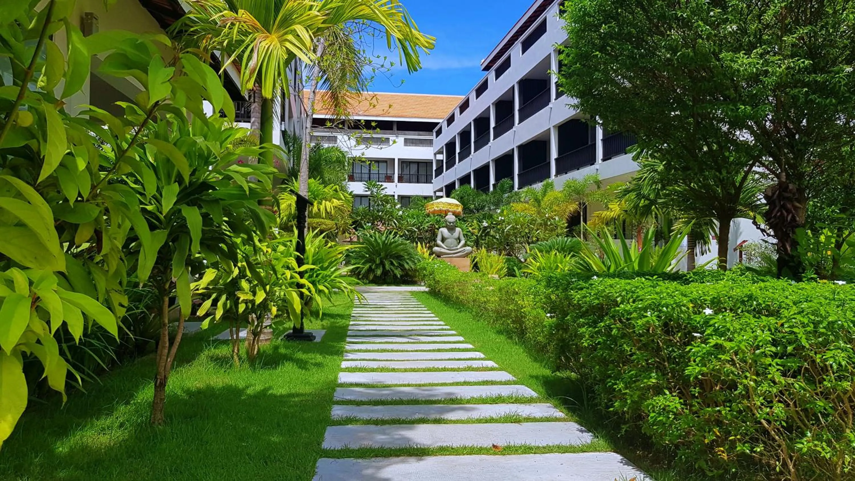 Property building in New Riverside Hotel