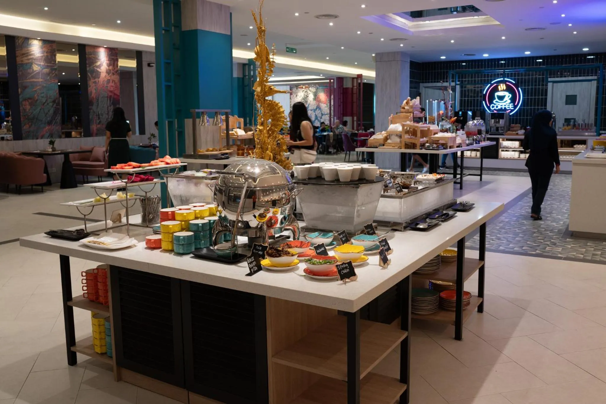 Restaurant/places to eat in The Waterfront Hotel Kuching