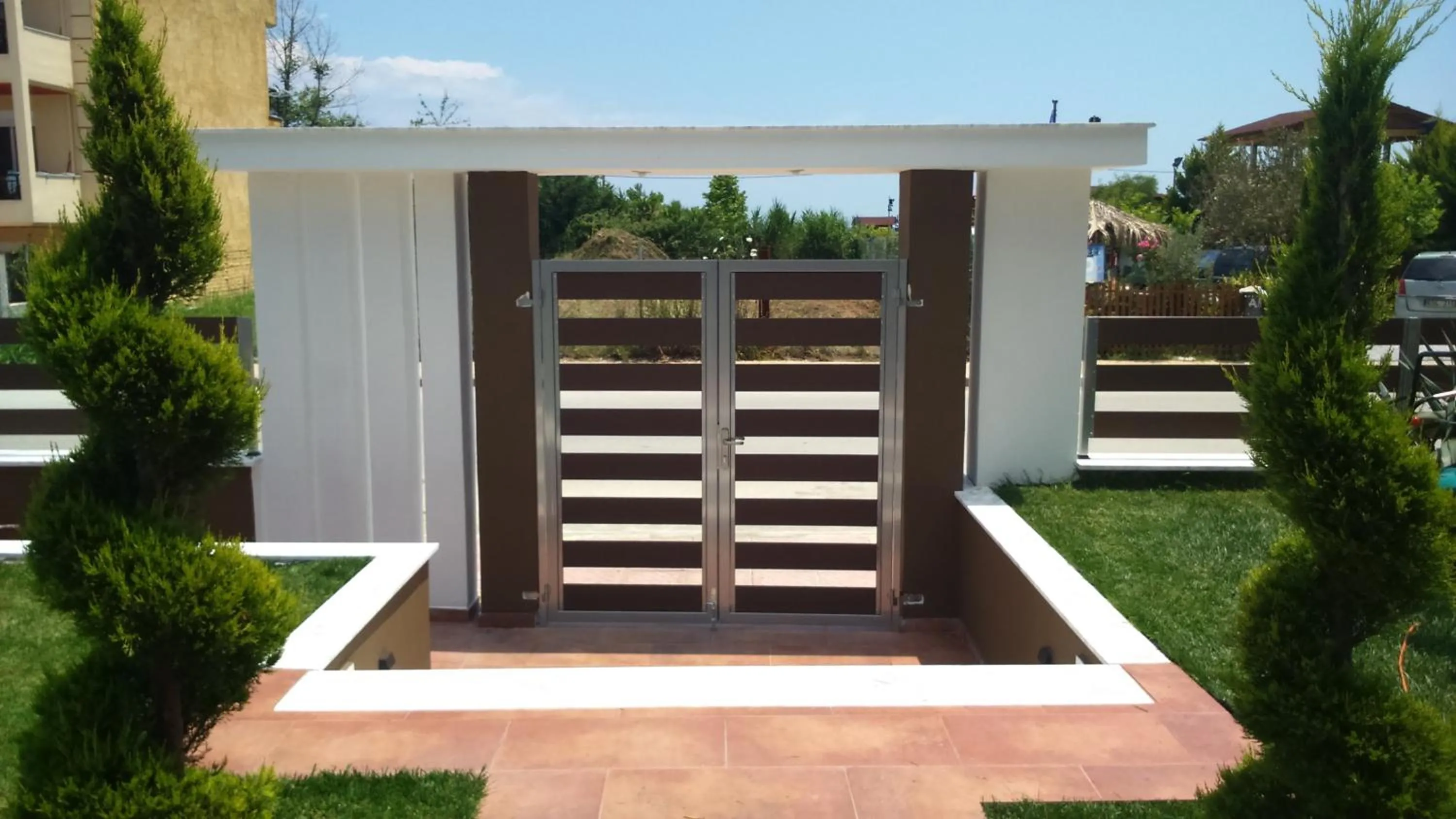 Facade/entrance in Palmyra Studios