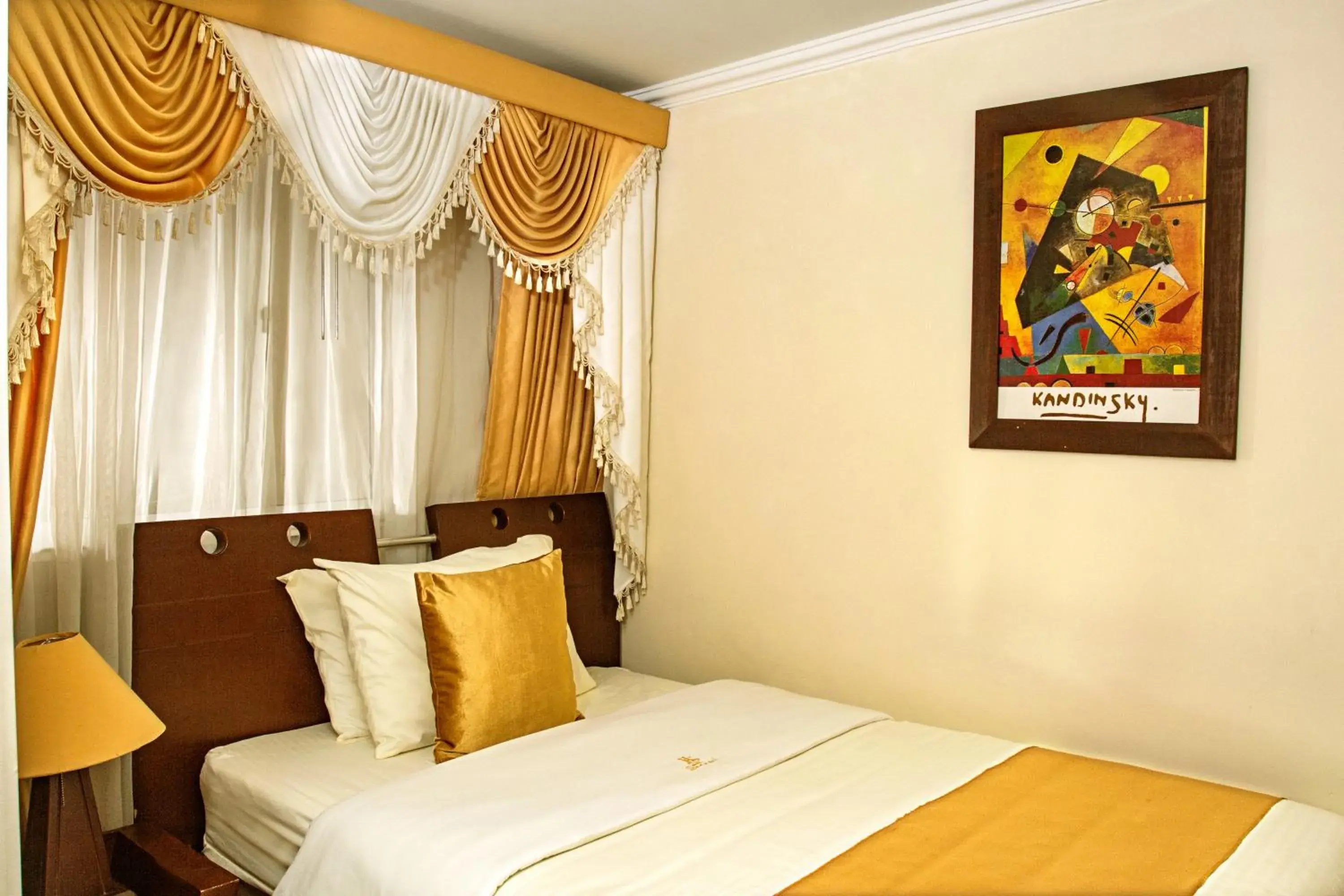 Standard Single Room in Hotel Senegal Standard Single Room in Hotel Senegal