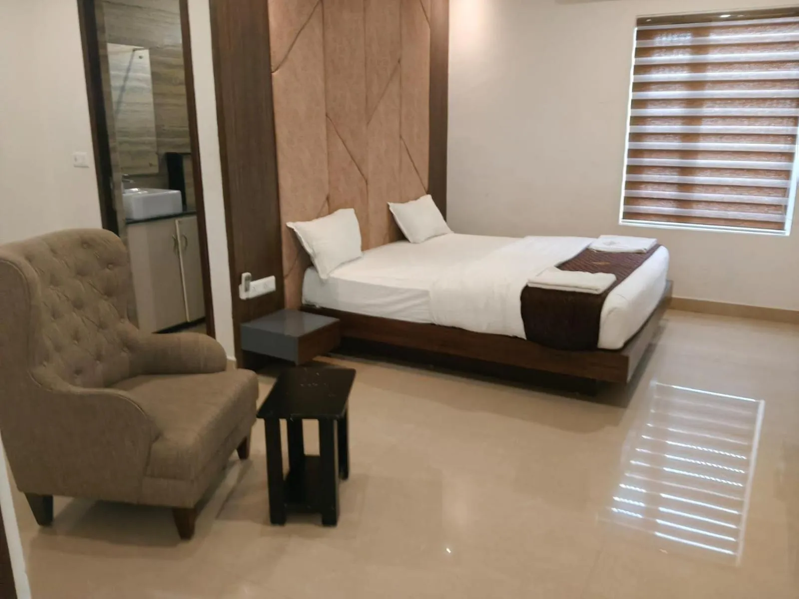 Bed in Senthur Inn By K Hotels