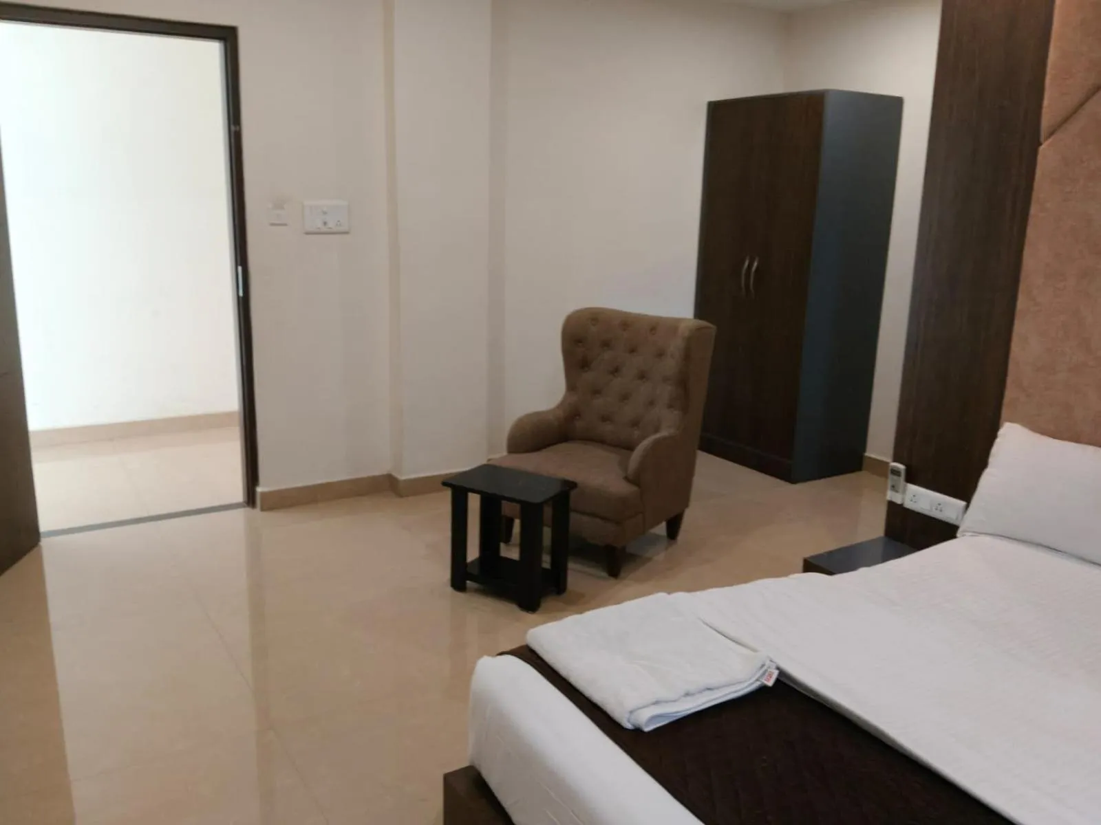 Seating area in Senthur Inn By K Hotels