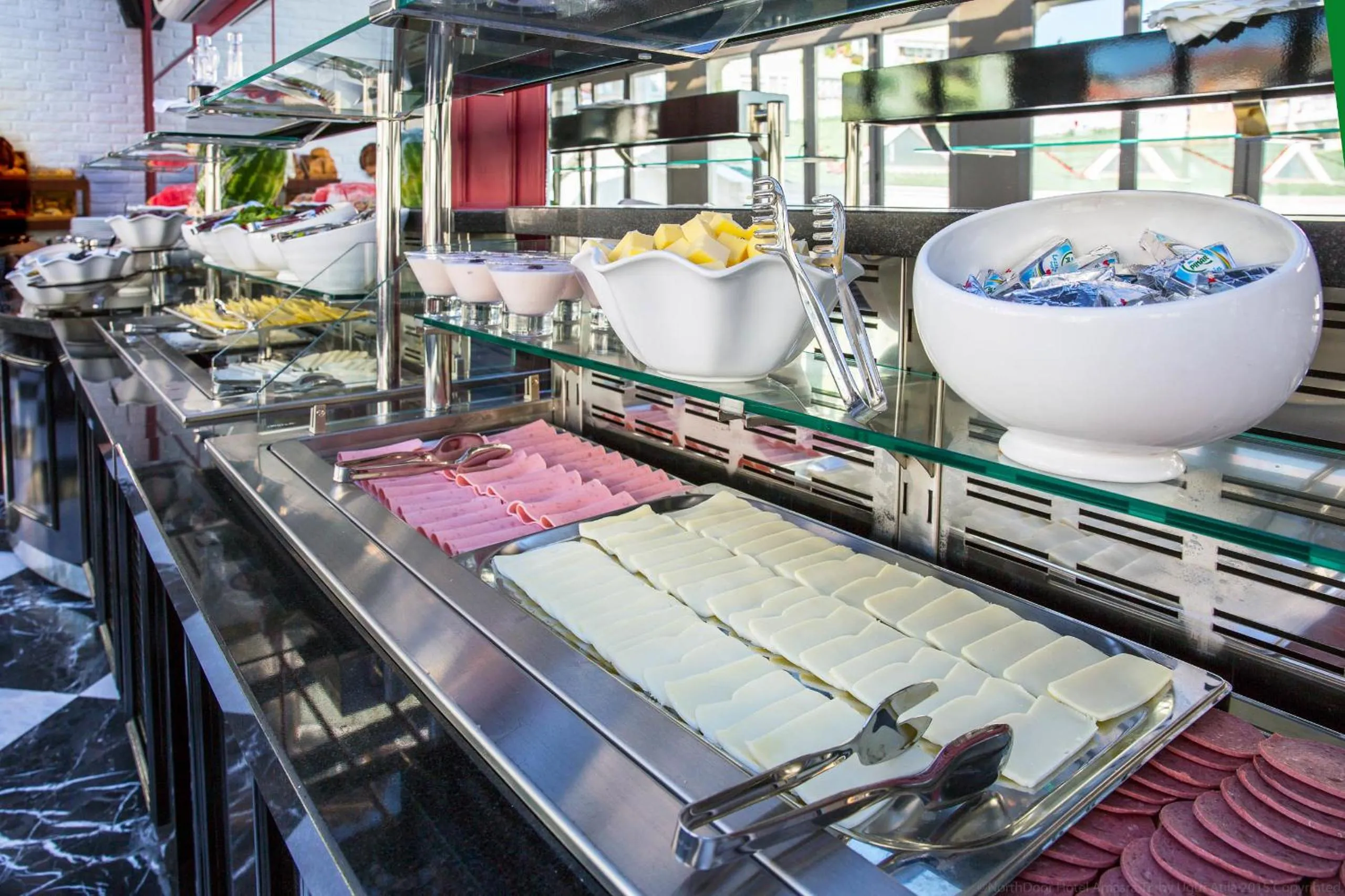 Buffet breakfast in Northdoor Hotel