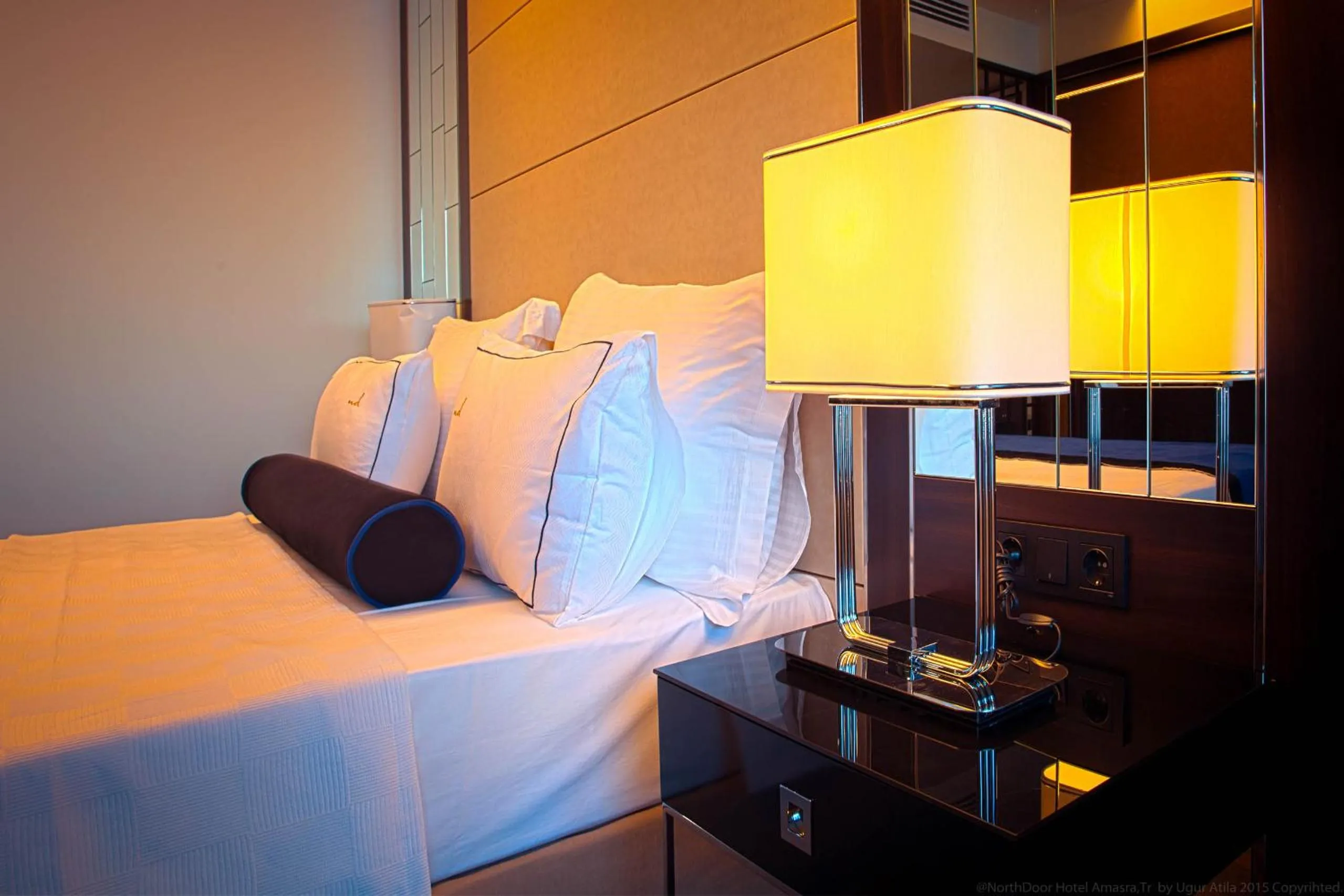 Bedroom, Bed in Northdoor Hotel