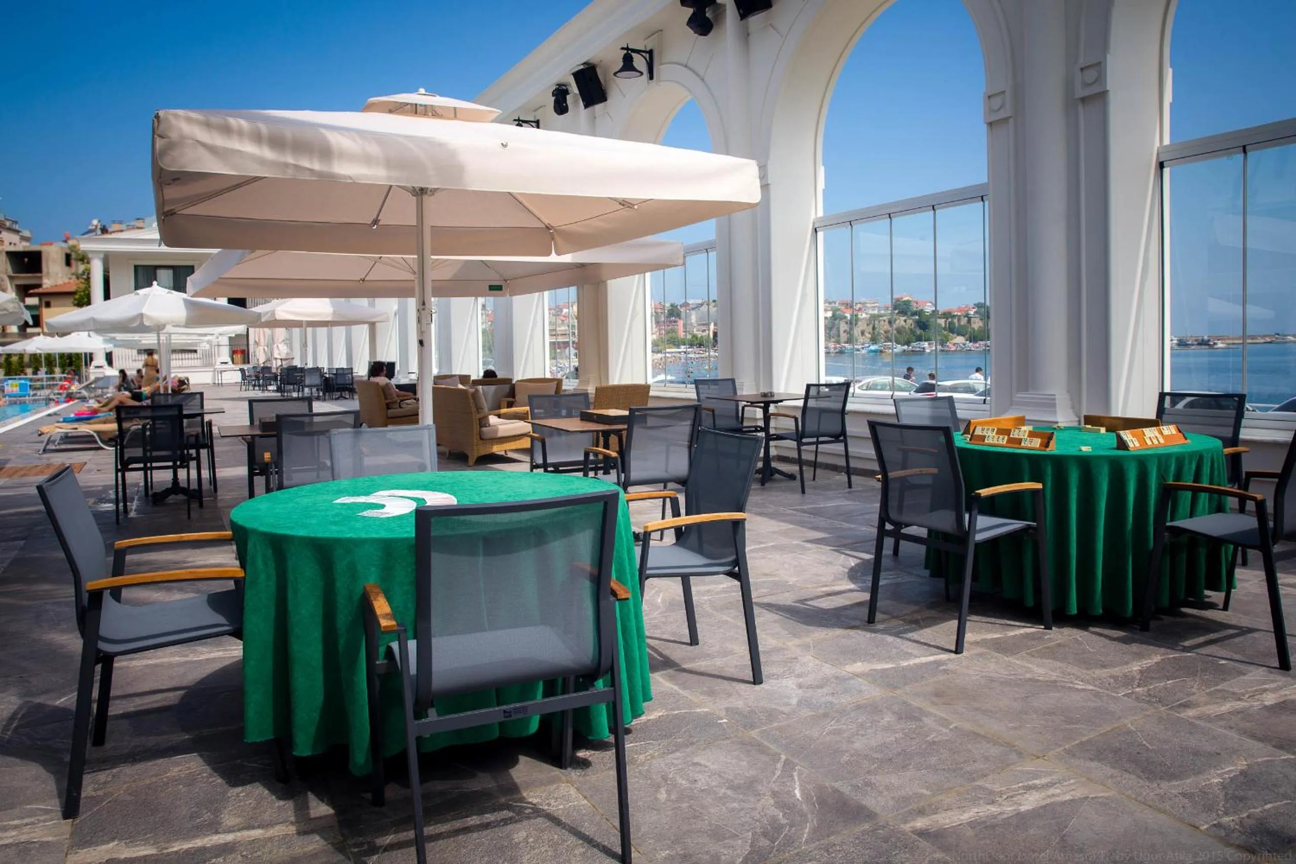 Entertainment in Northdoor Hotel