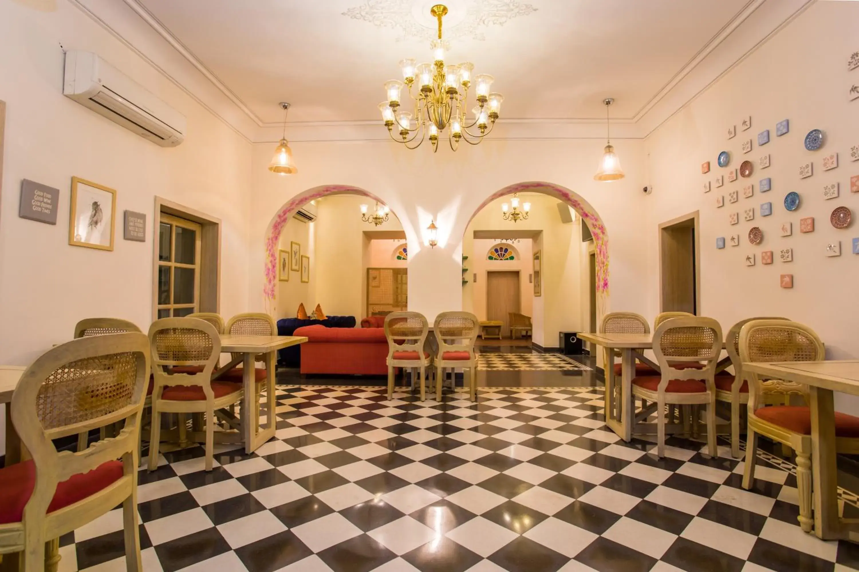 Lounge or bar in Grand Uniara A Heritage Hotel Lounge or bar in Grand Uniara A Heritage Hotel