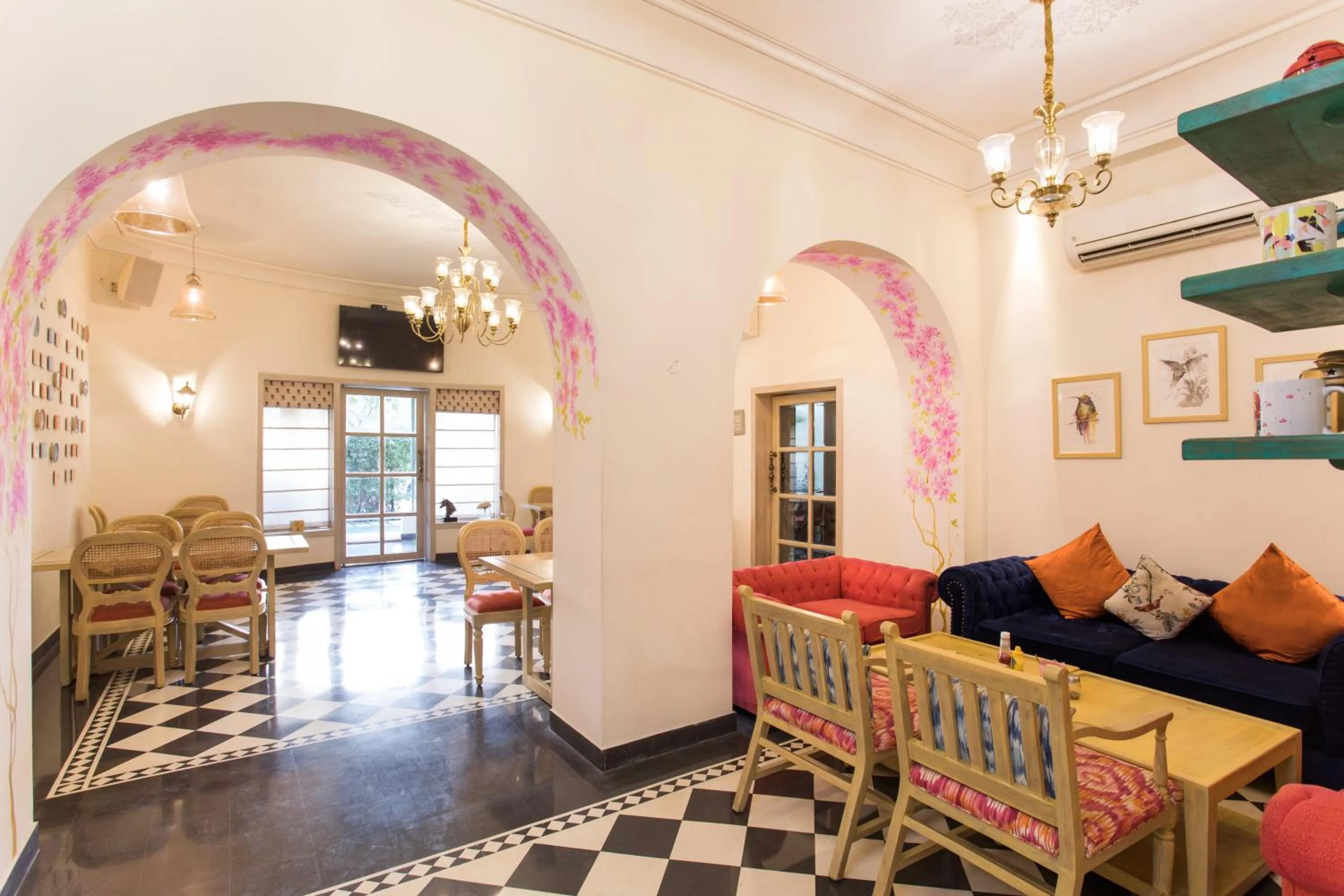 Lounge or bar in Grand Uniara A Heritage Hotel