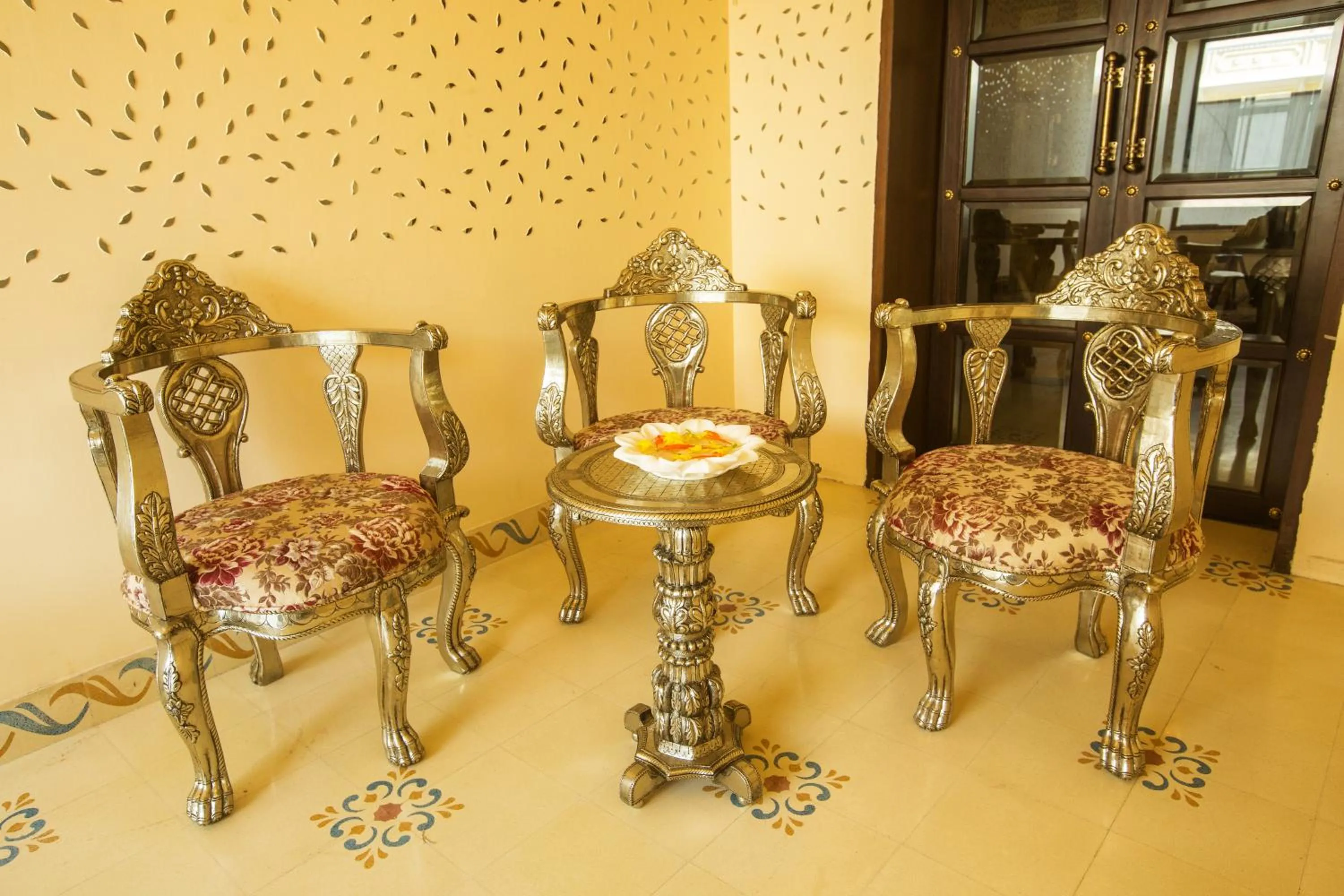 Alcoholic drinks in Grand Uniara A Heritage Hotel