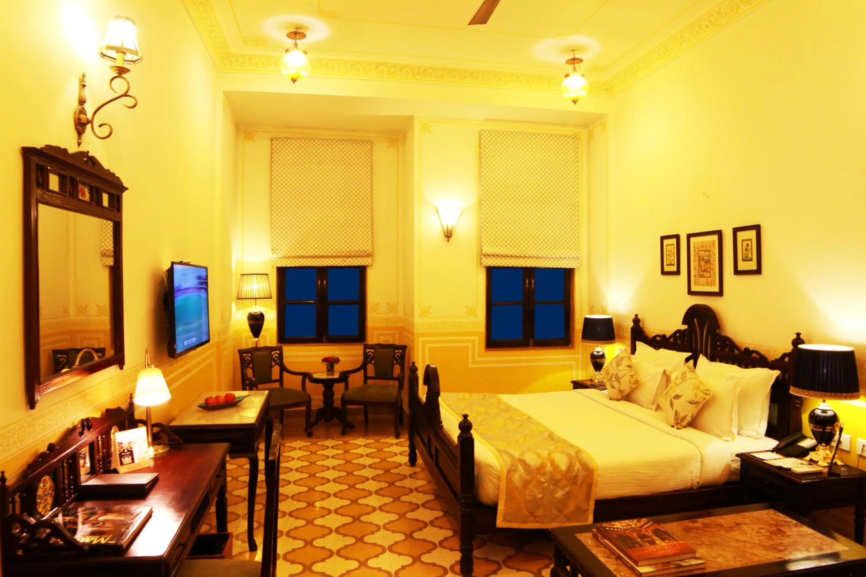 Bed in Grand Uniara A Heritage Hotel