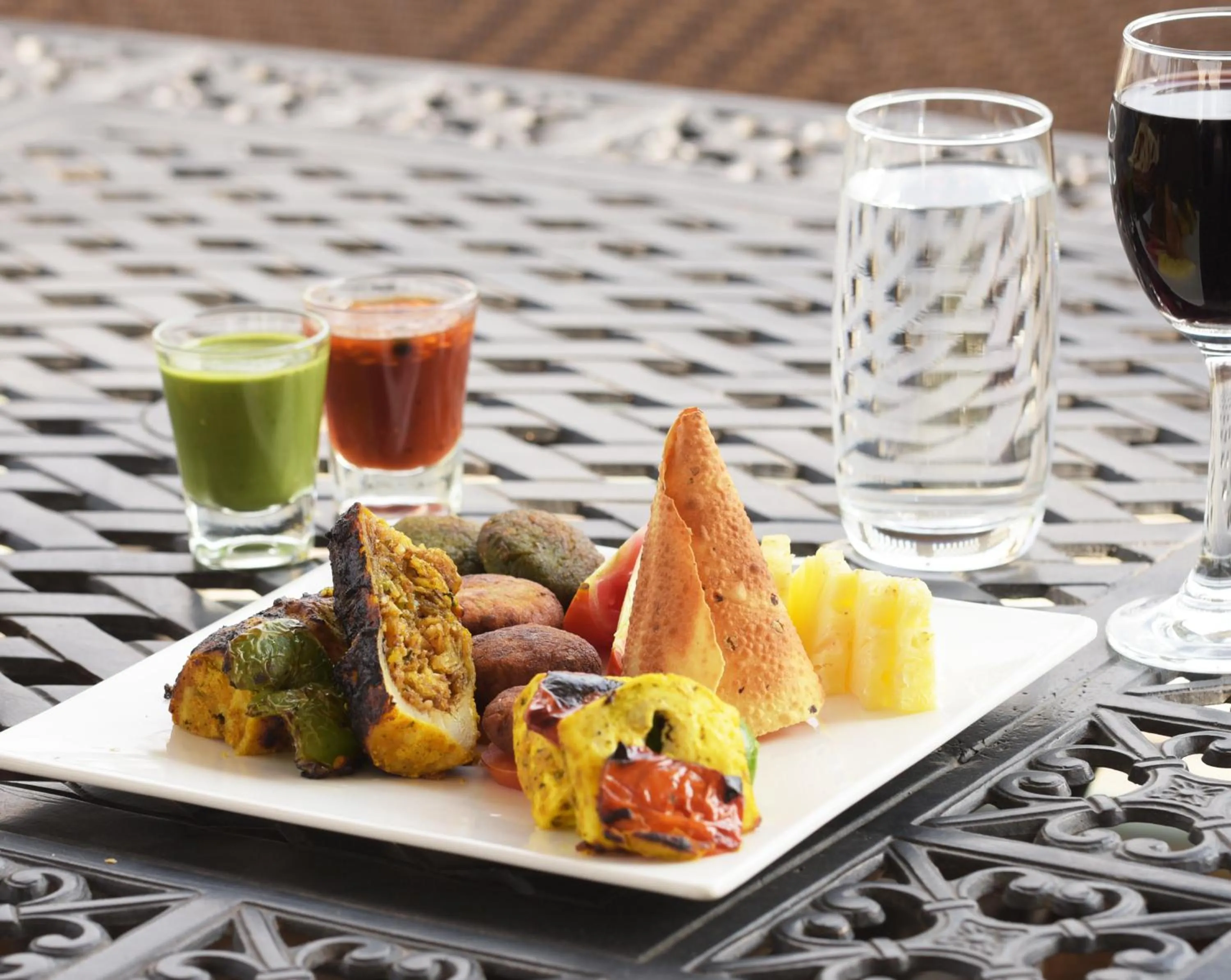 Food in Grand Uniara A Heritage Hotel