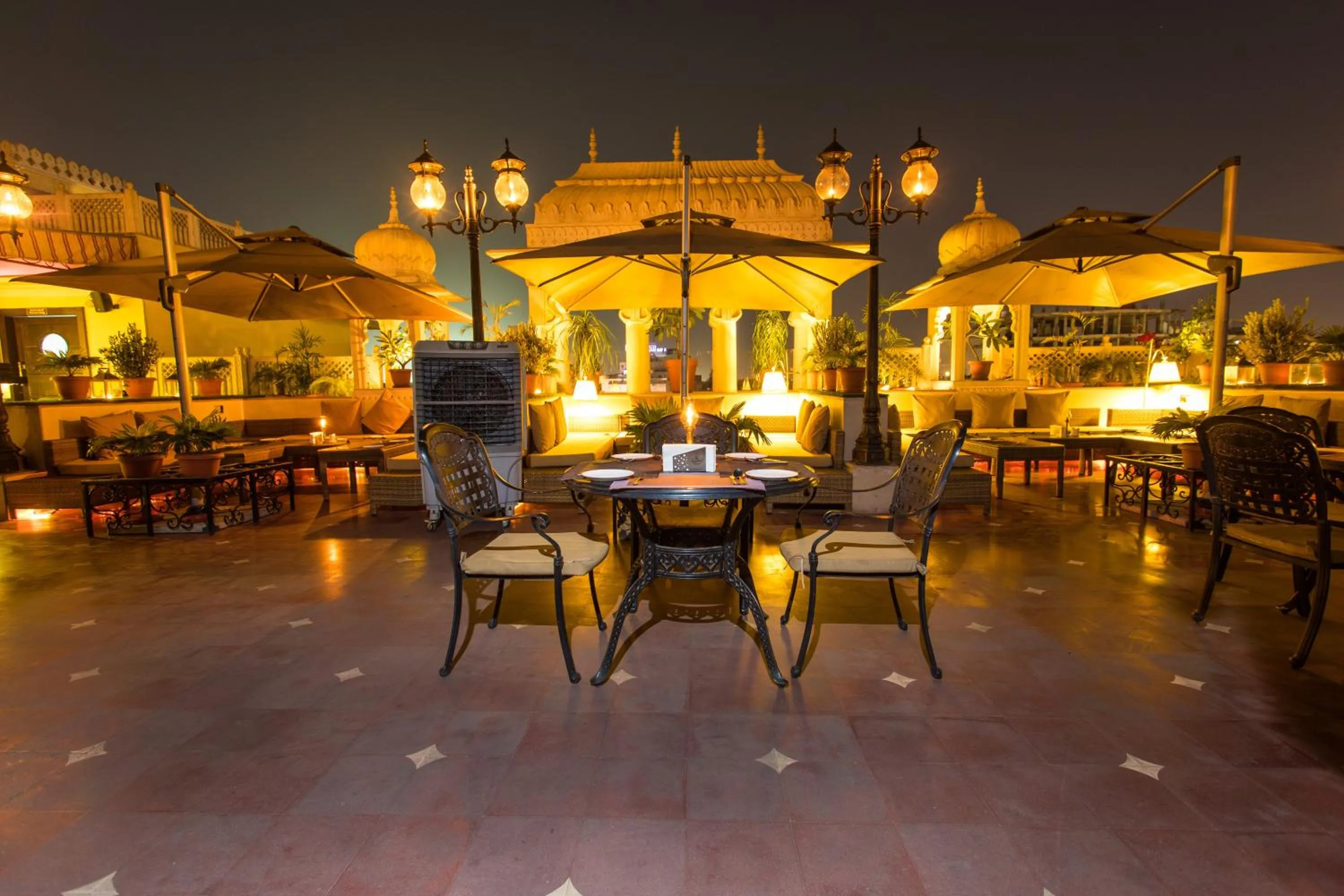 Lounge or bar in Grand Uniara A Heritage Hotel