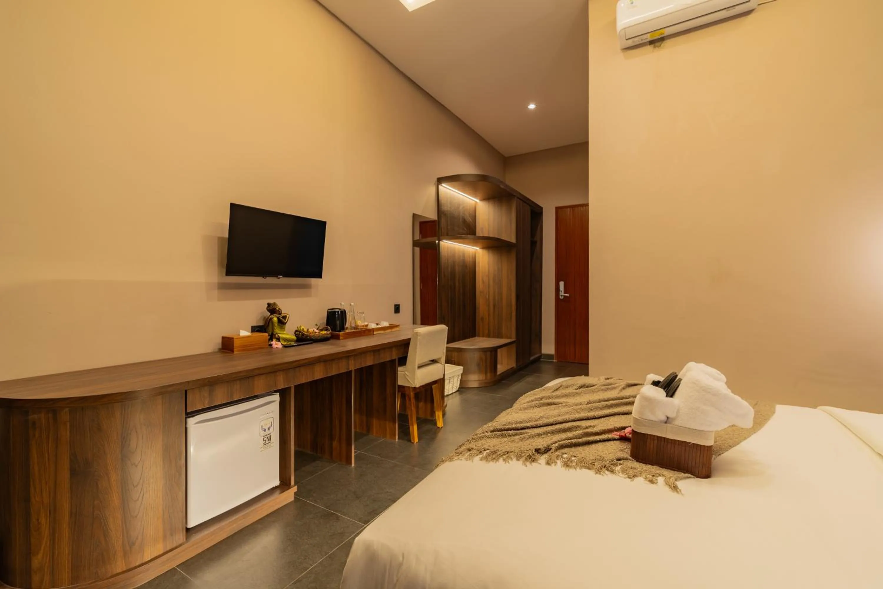 Bed in Mamora Living Ubud