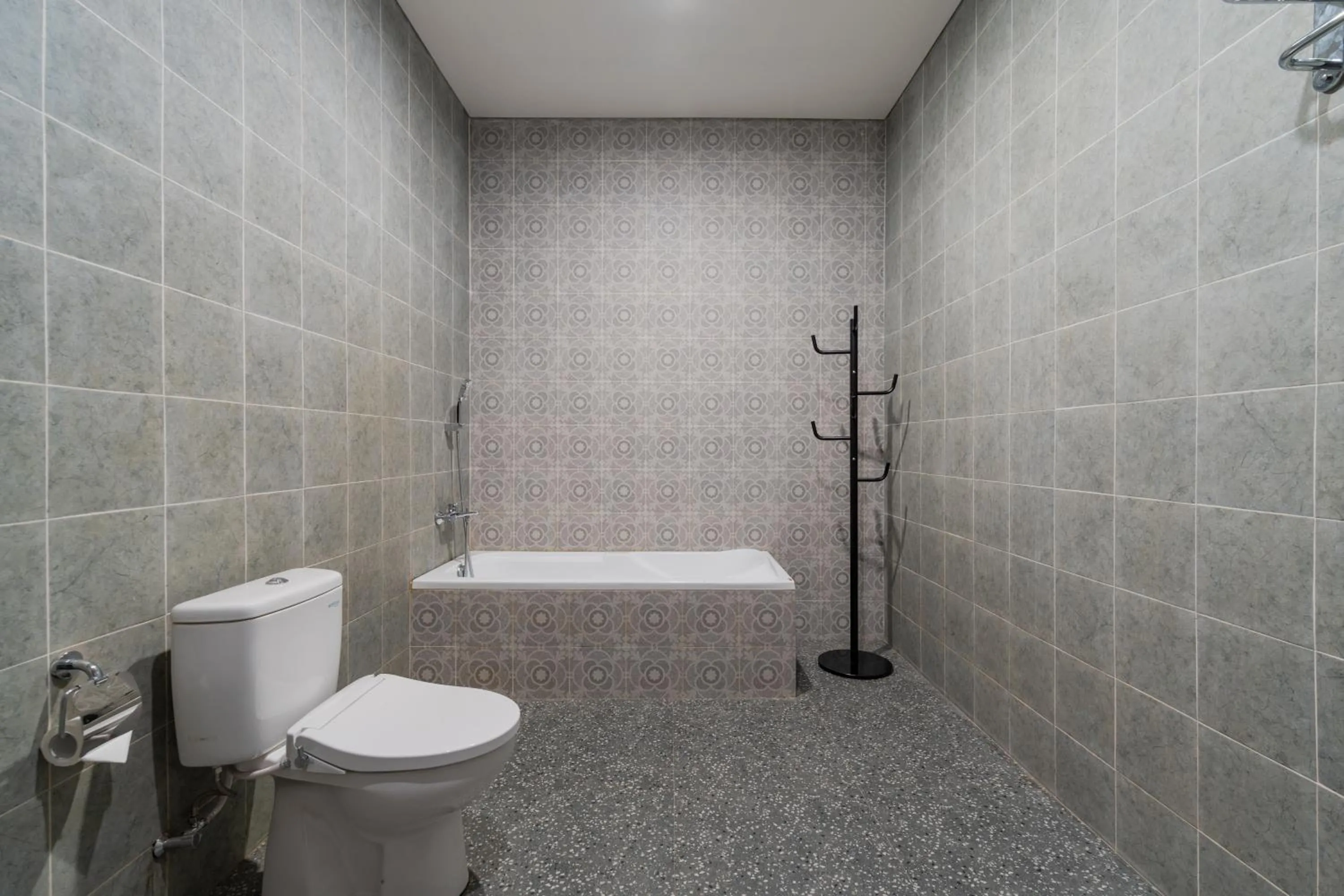 Shower in Mamora Living Ubud