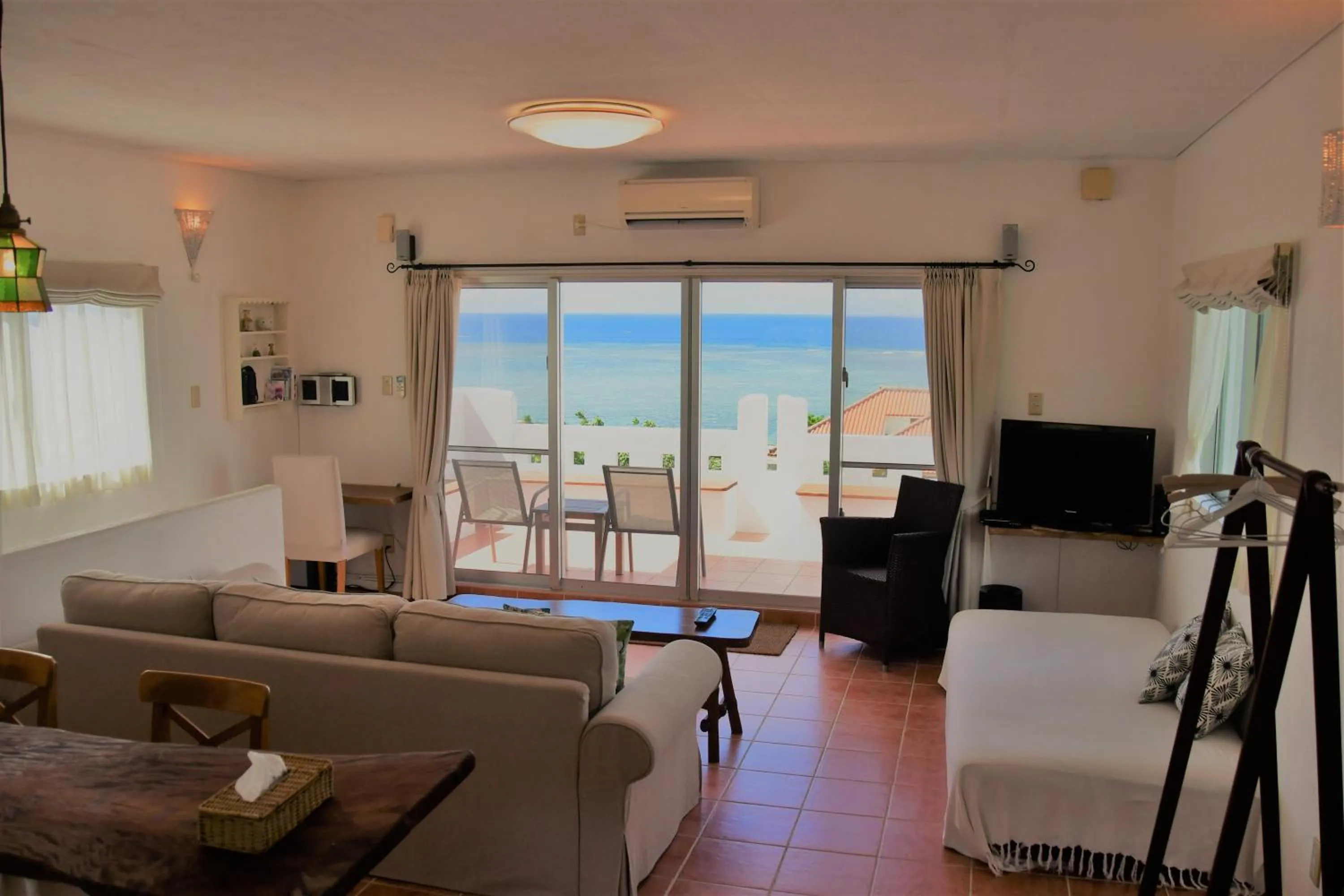 Living room in Terrace House yamabare