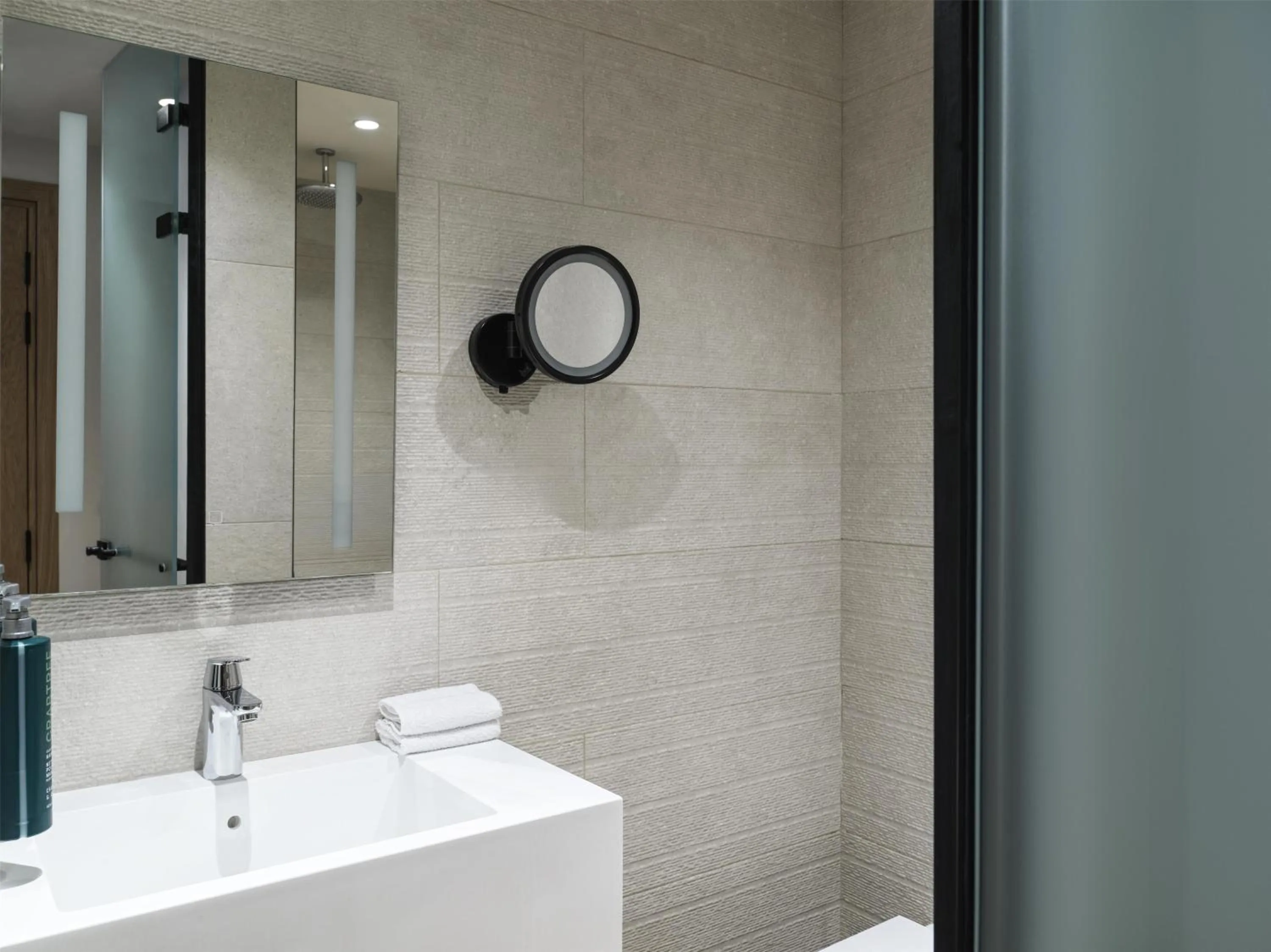 Bathroom in Hilton Garden Inn Chania City