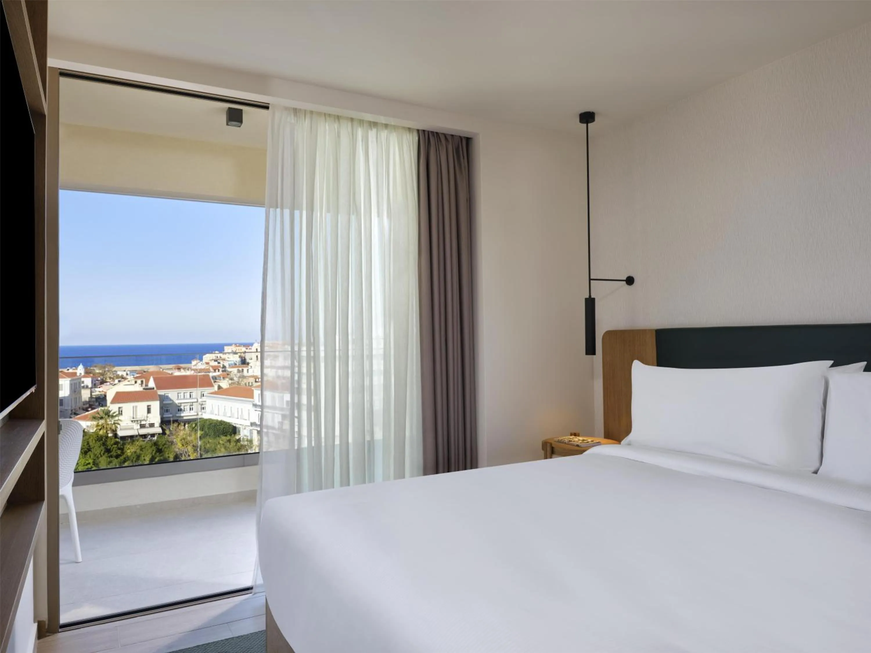 Bed in Hilton Garden Inn Chania City