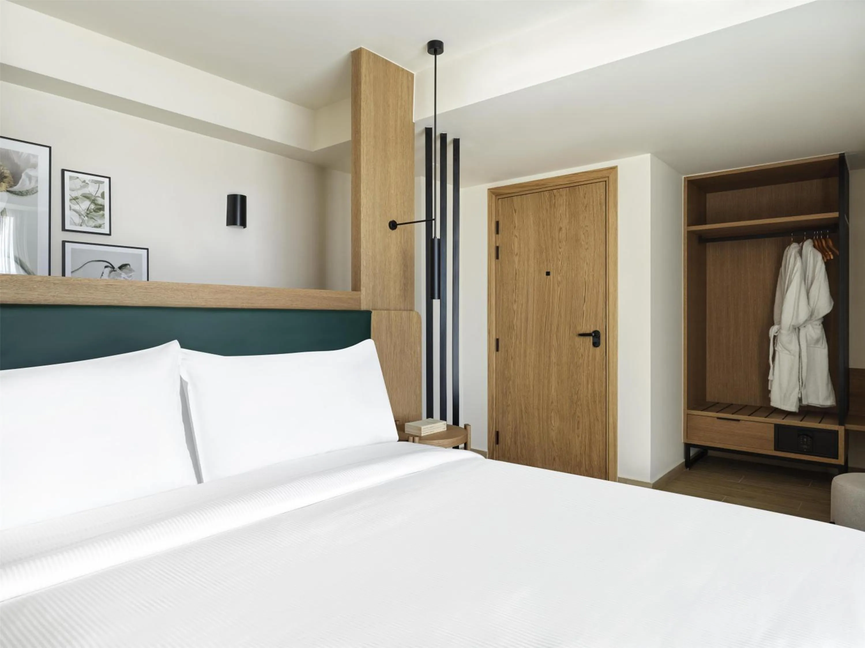 Bed in Hilton Garden Inn Chania City