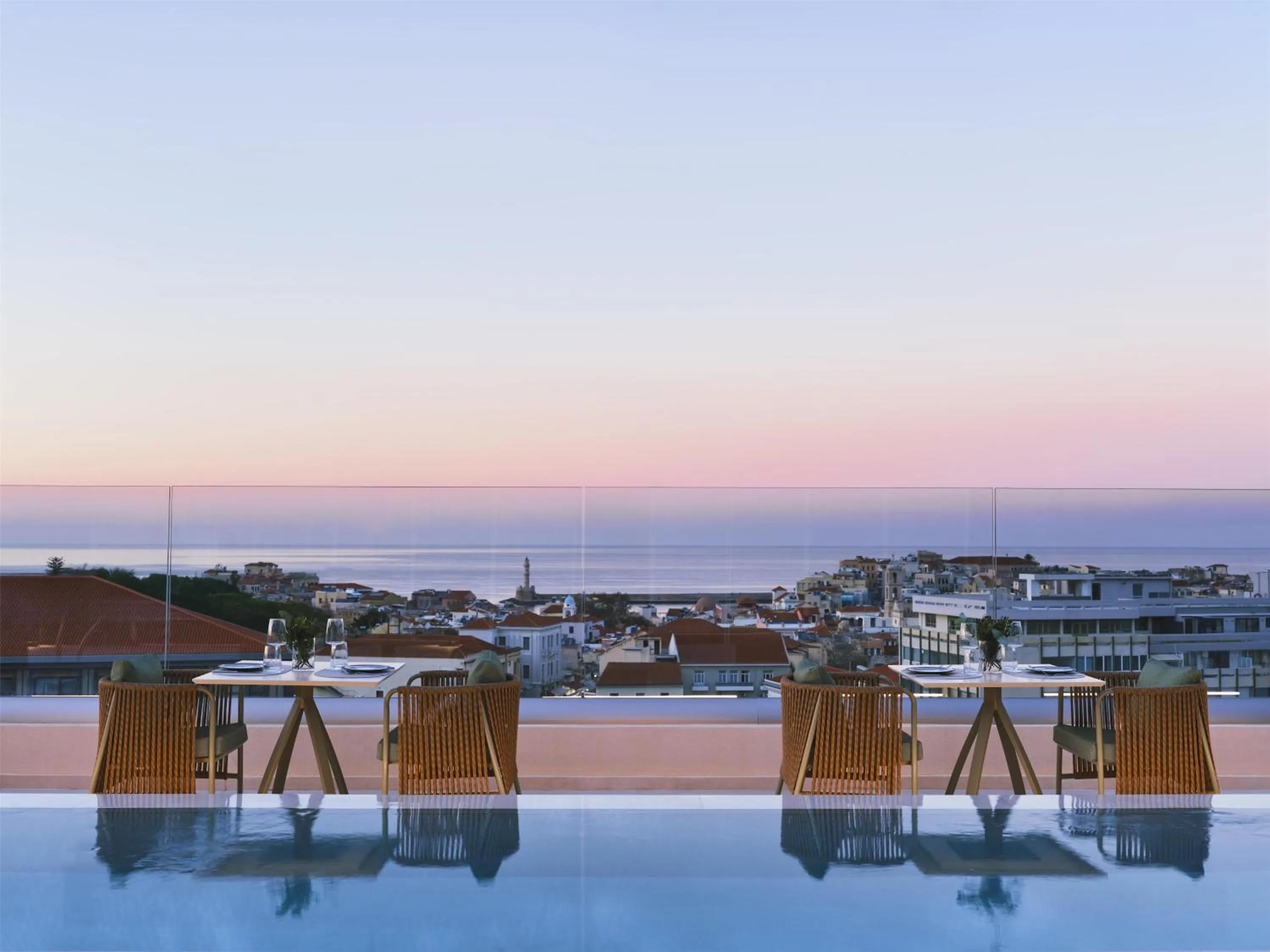 Restaurant/places to eat in Hilton Garden Inn Chania City